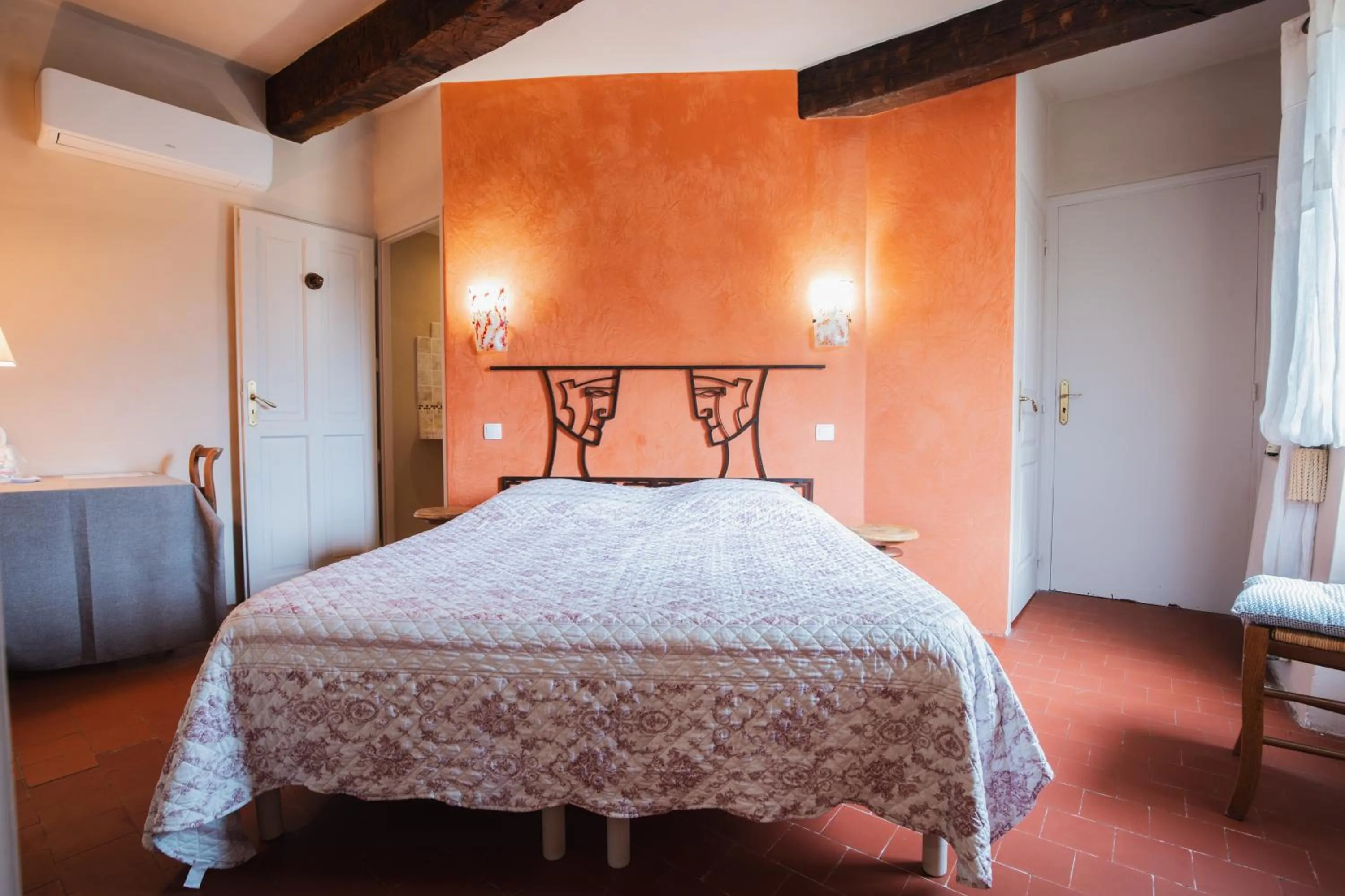 Bedroom, Bed in Chambres & Tables d'hôtes Moulin de Lavon