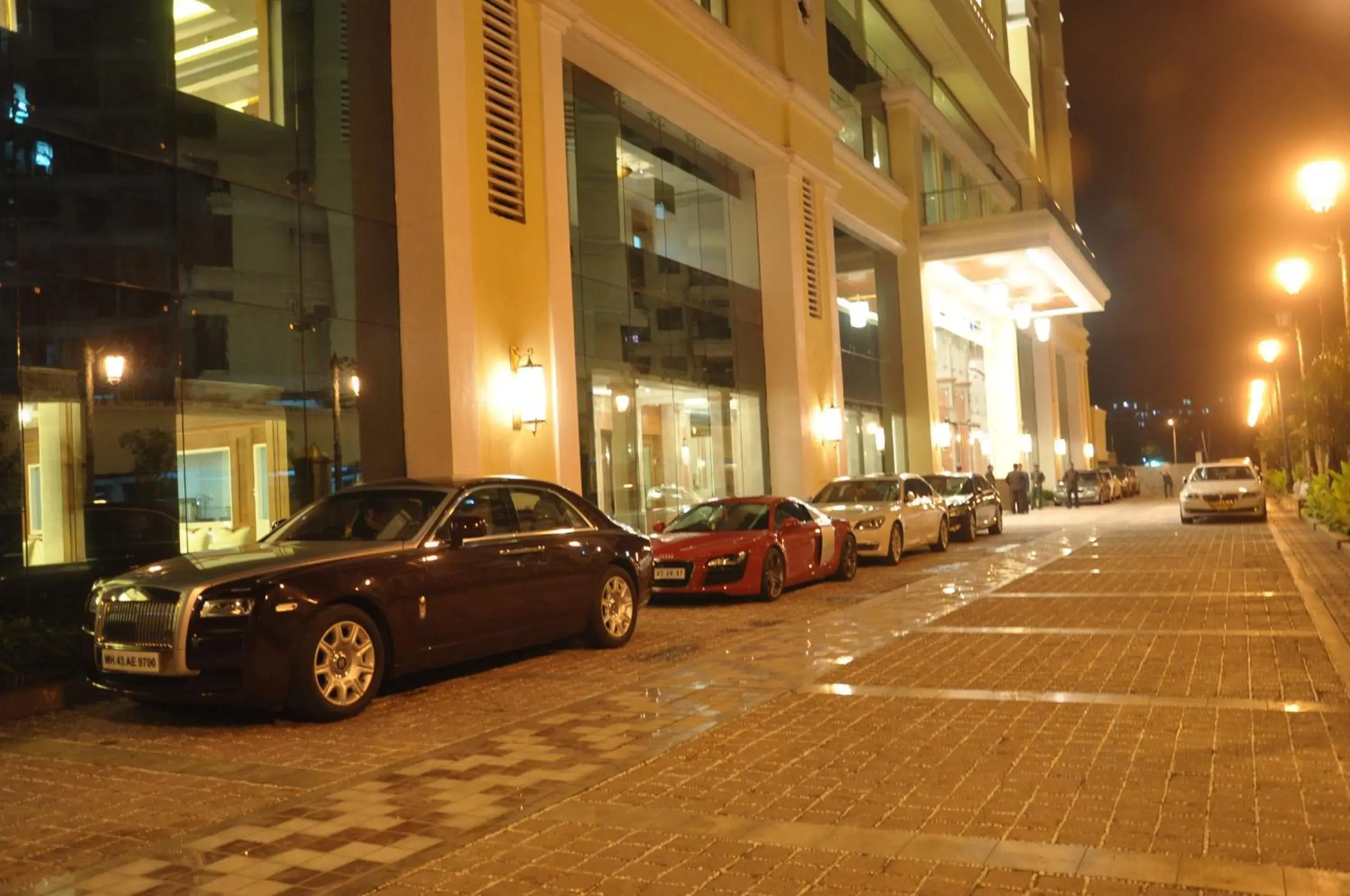 Facade/entrance in Royal Tulip Navi Mumbai Facade/entrance in Royal Tulip Navi Mumbai