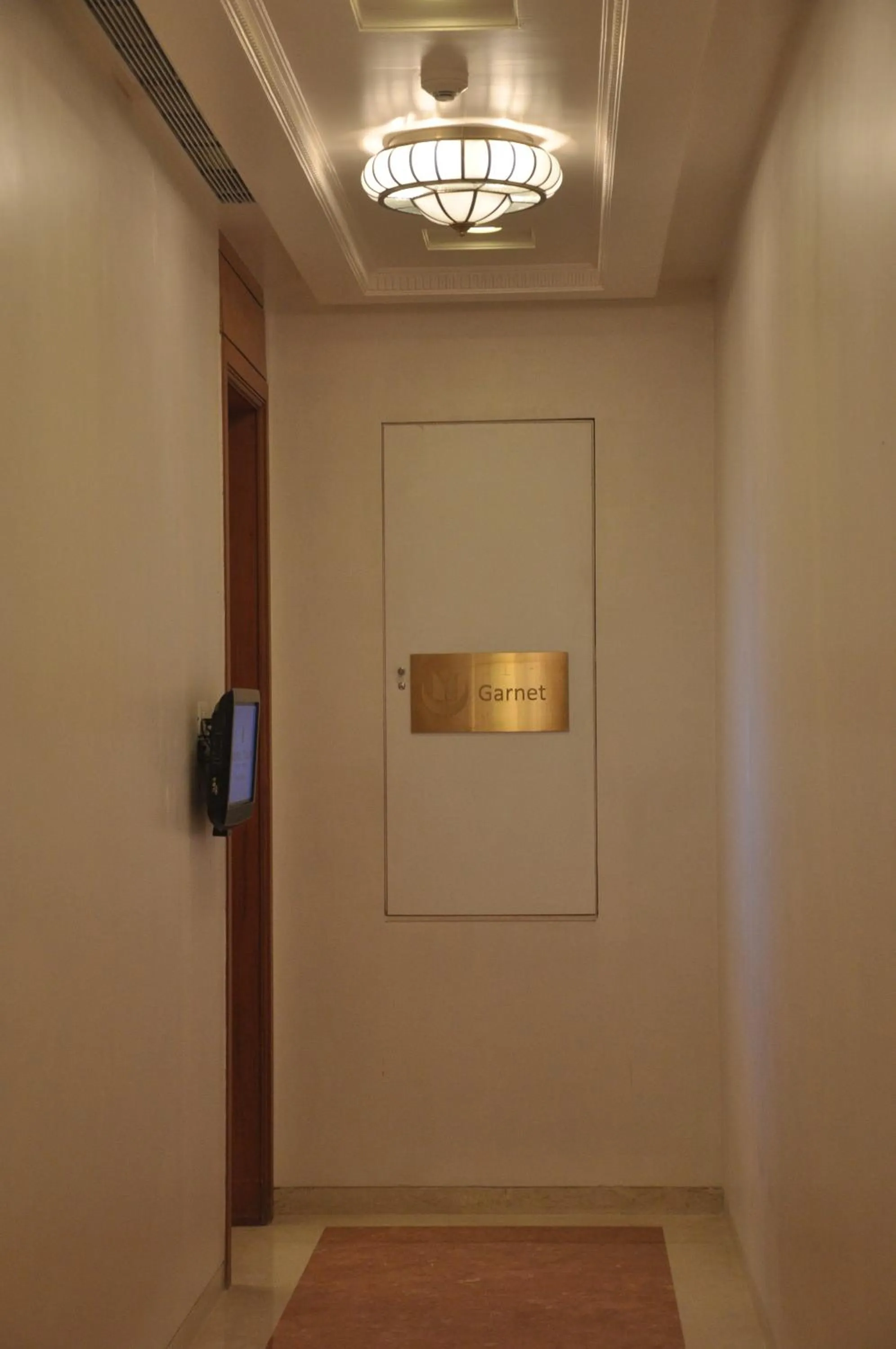 Decorative detail in Royal Tulip Navi Mumbai