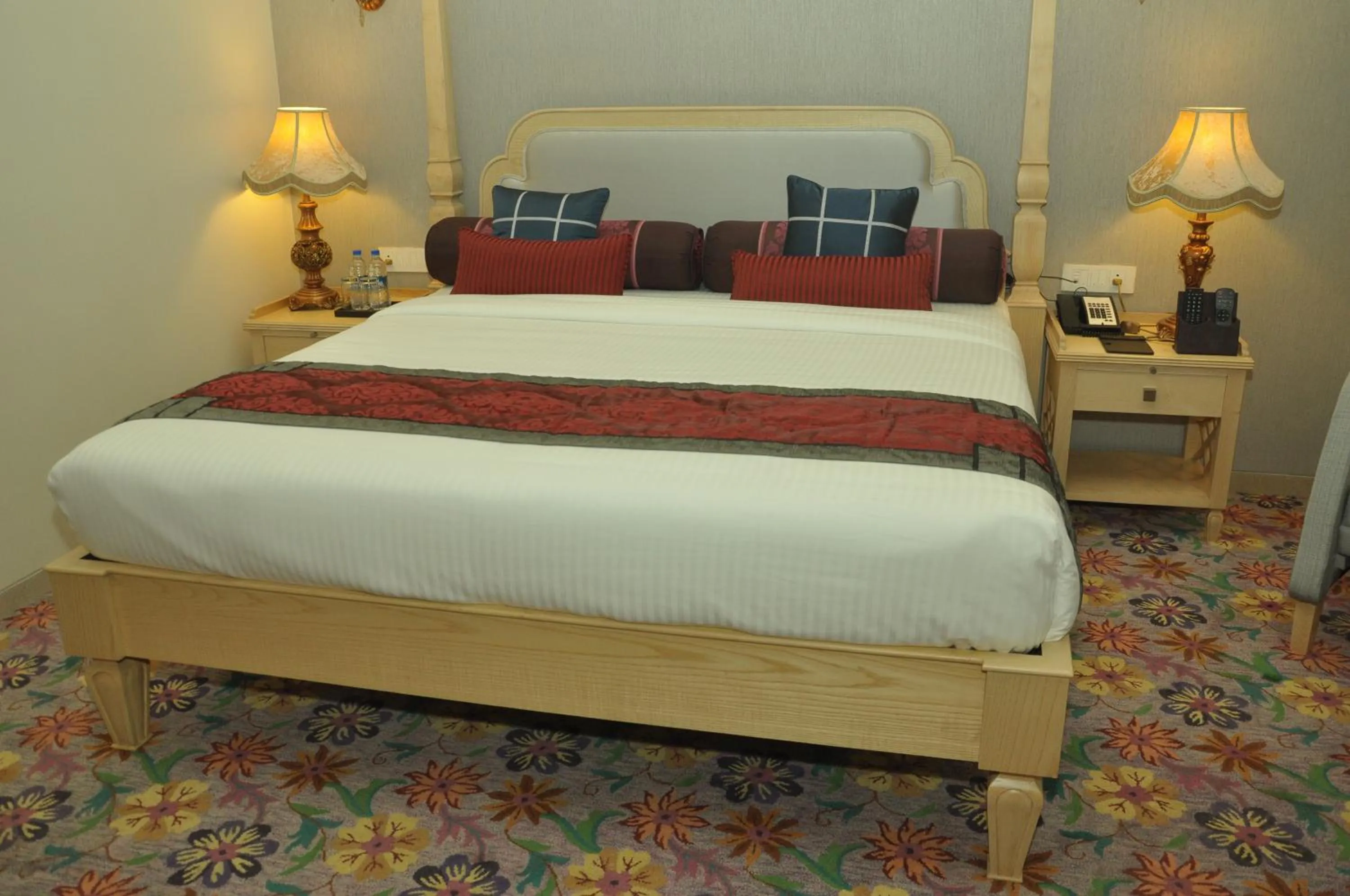 Photo of the whole room, Bed in Royal Tulip Navi Mumbai