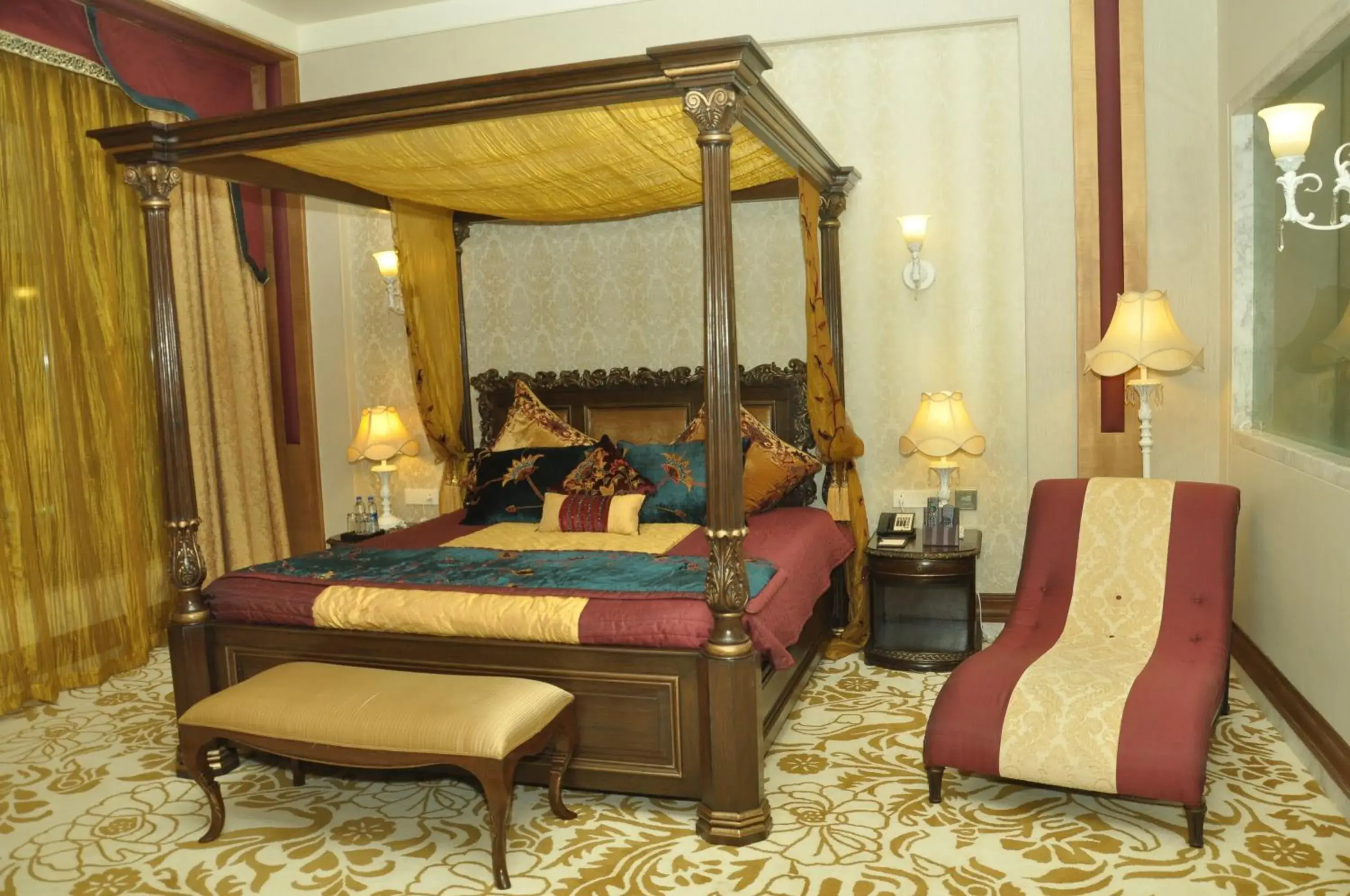 Photo of the whole room in Royal Tulip Navi Mumbai Photo of the whole room in Royal Tulip Navi Mumbai