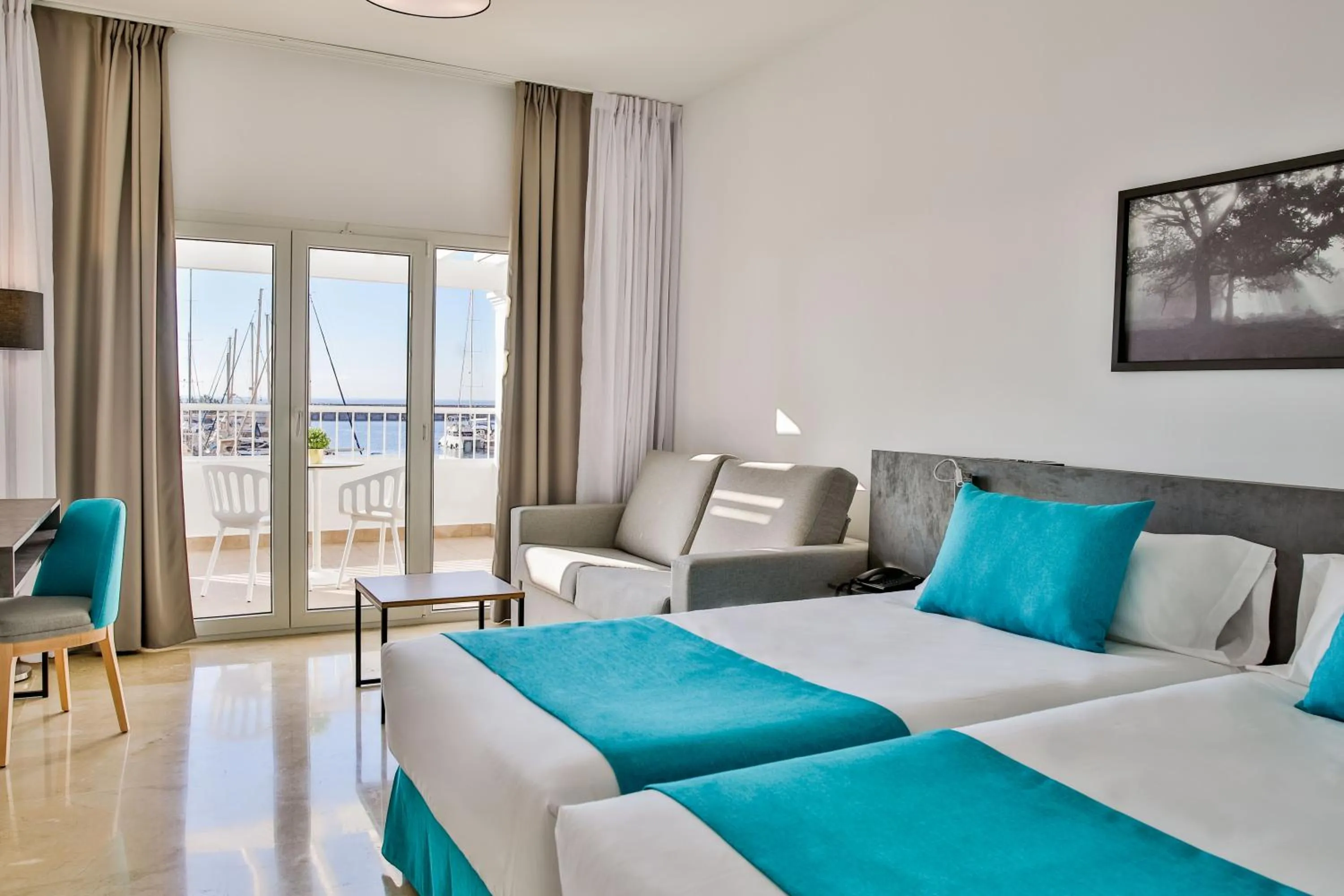 Bedroom, Bed in Moon Hotel & SPA.