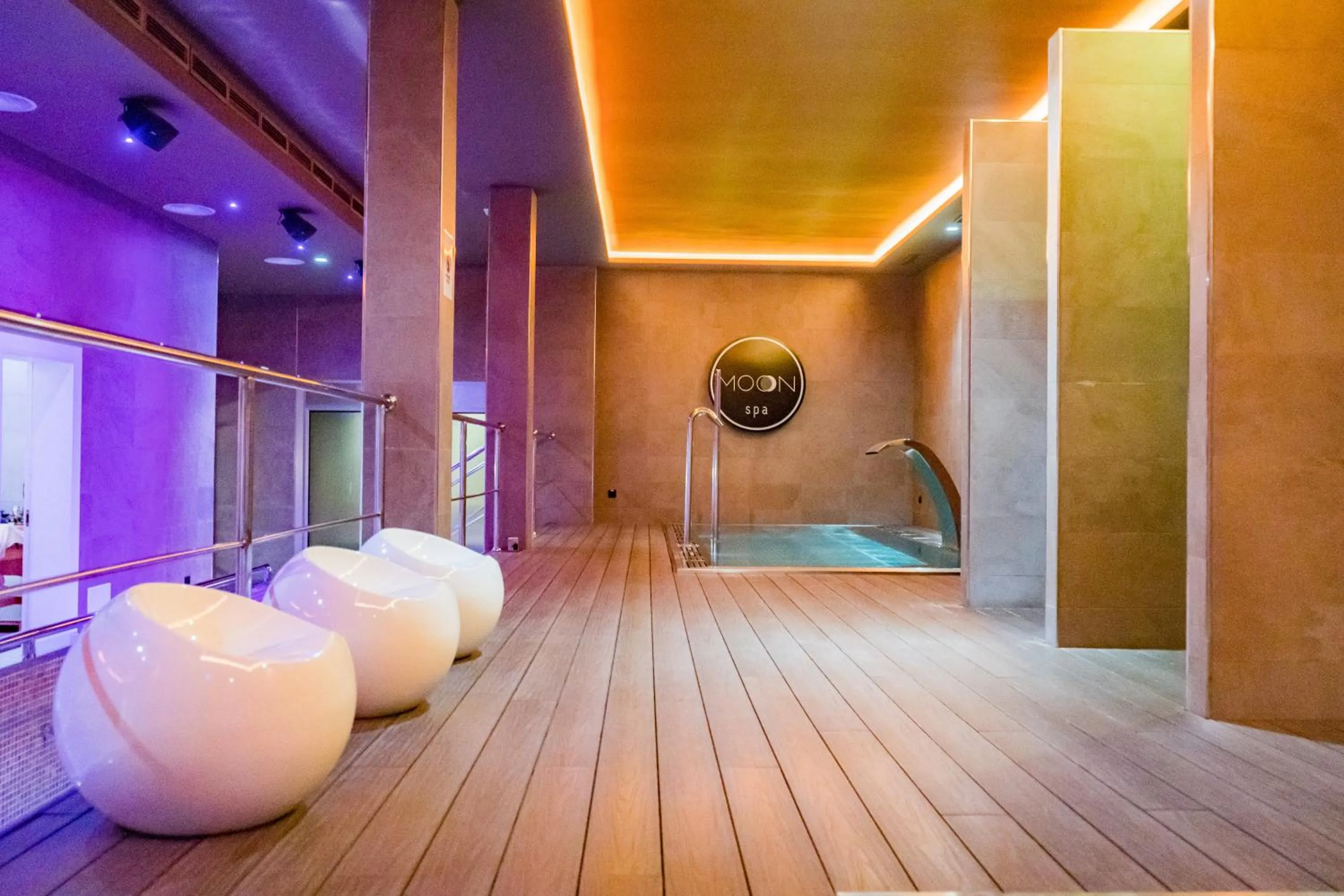 Spa and wellness centre/facilities in Moon Hotel & SPA.