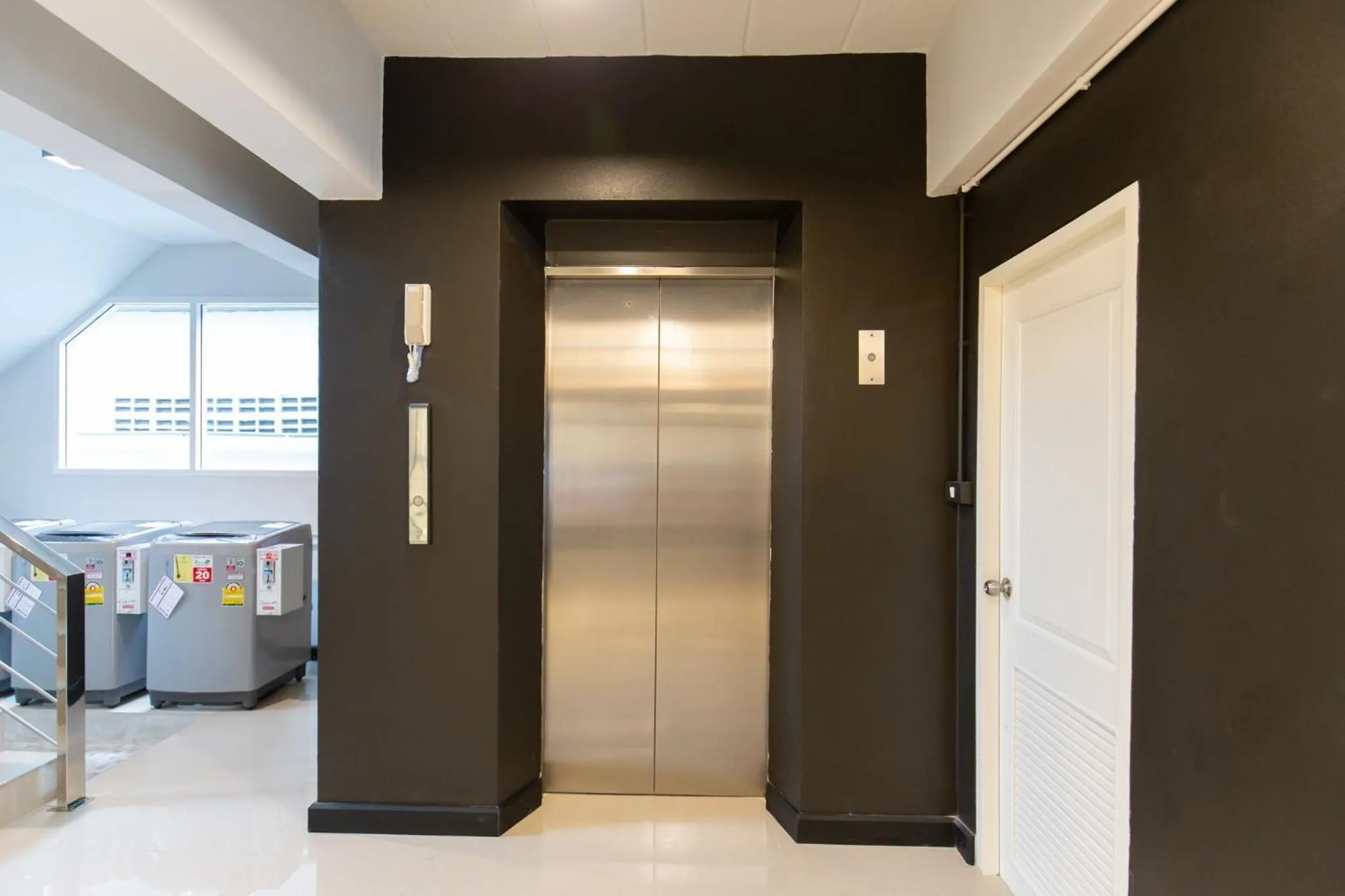 Area and facilities in Mango 10 House