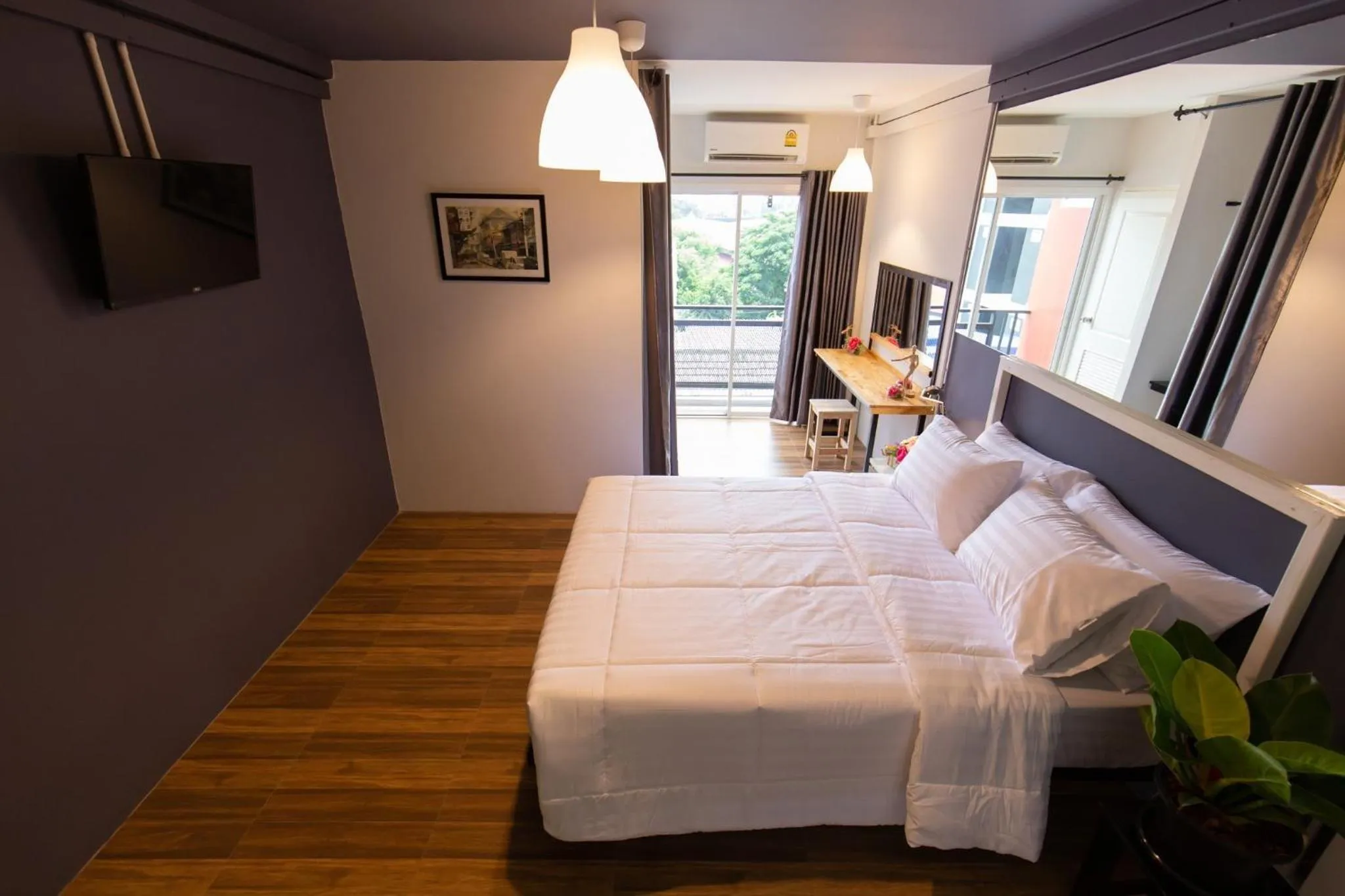 Bed in Mango 10 House