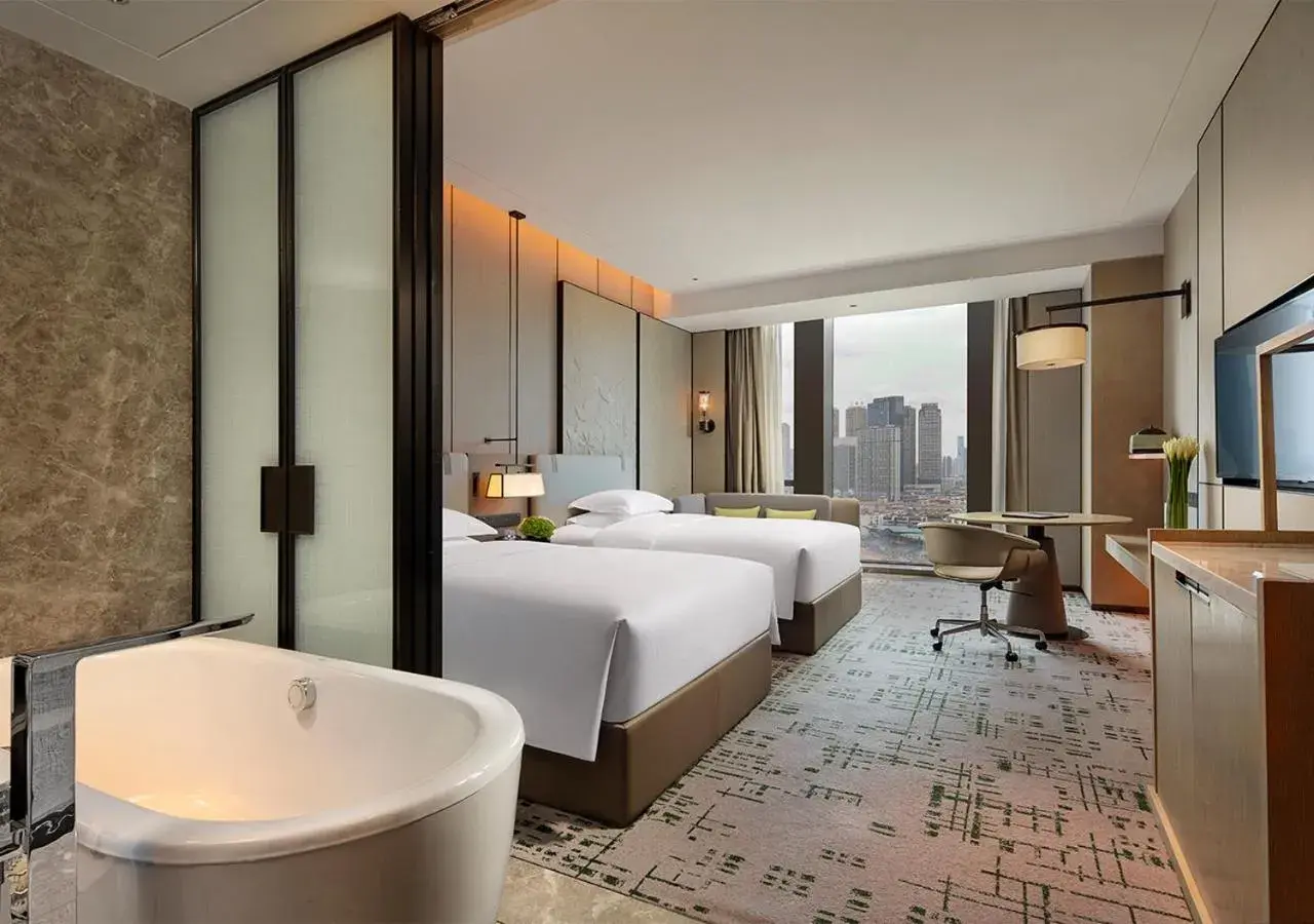 Executive Twin Room in Hilton Chengdu Chenghua - Close to Panda Base and Chunxi Road Executive Twin Room in Hilton Chengdu Chenghua - Close to Panda Base and Chunxi Road