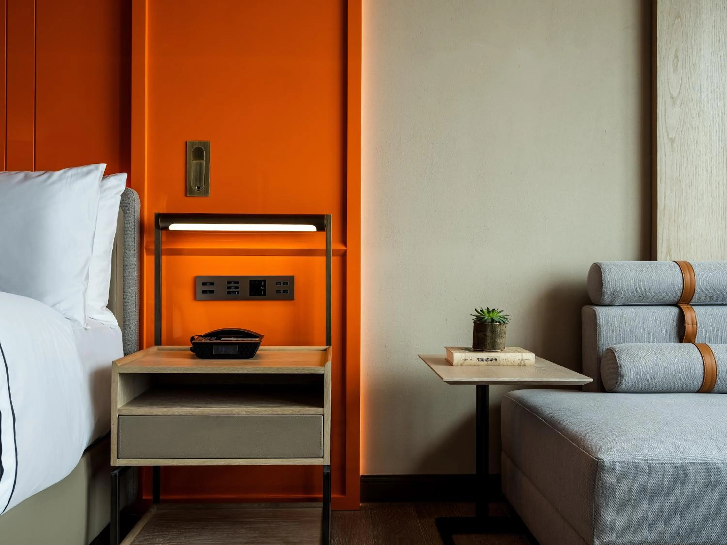 Bedroom, Bed in Canopy by Hilton Chengdu City Centre