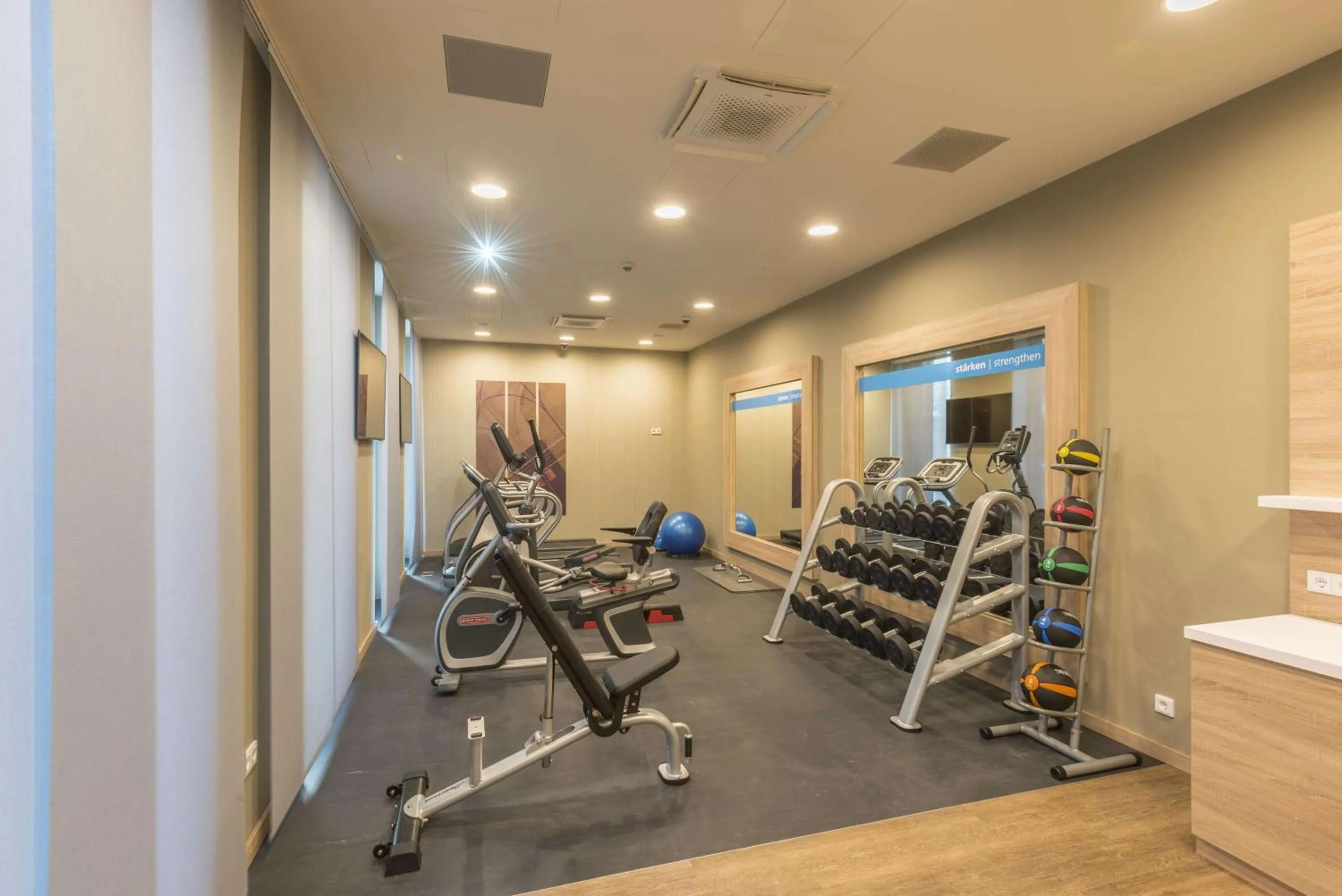 Fitness centre/facilities in Hampton By Hilton Frankfurt Airport