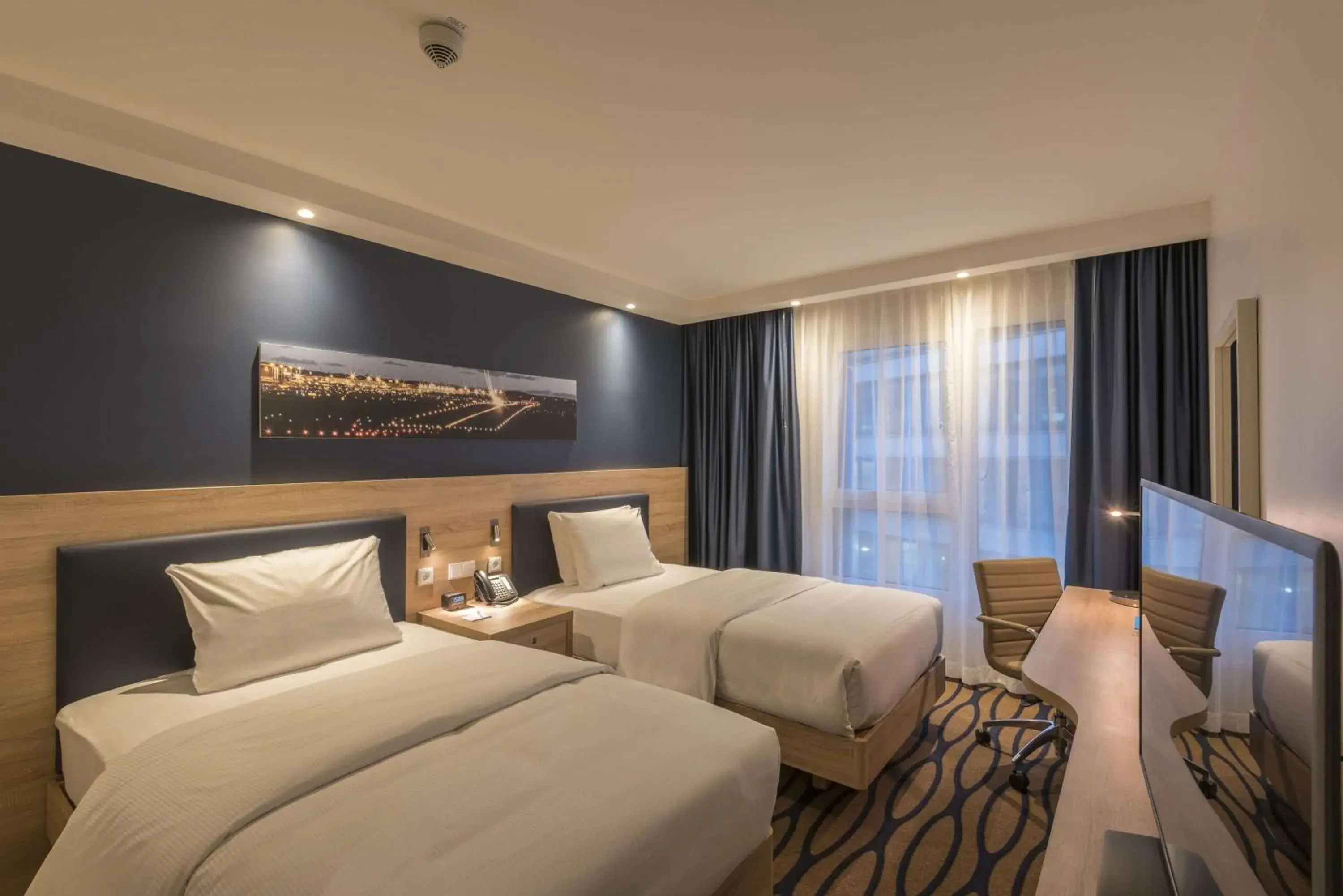 Bedroom, Bed in Hampton By Hilton Frankfurt Airport Bedroom, Bed in Hampton By Hilton Frankfurt Airport