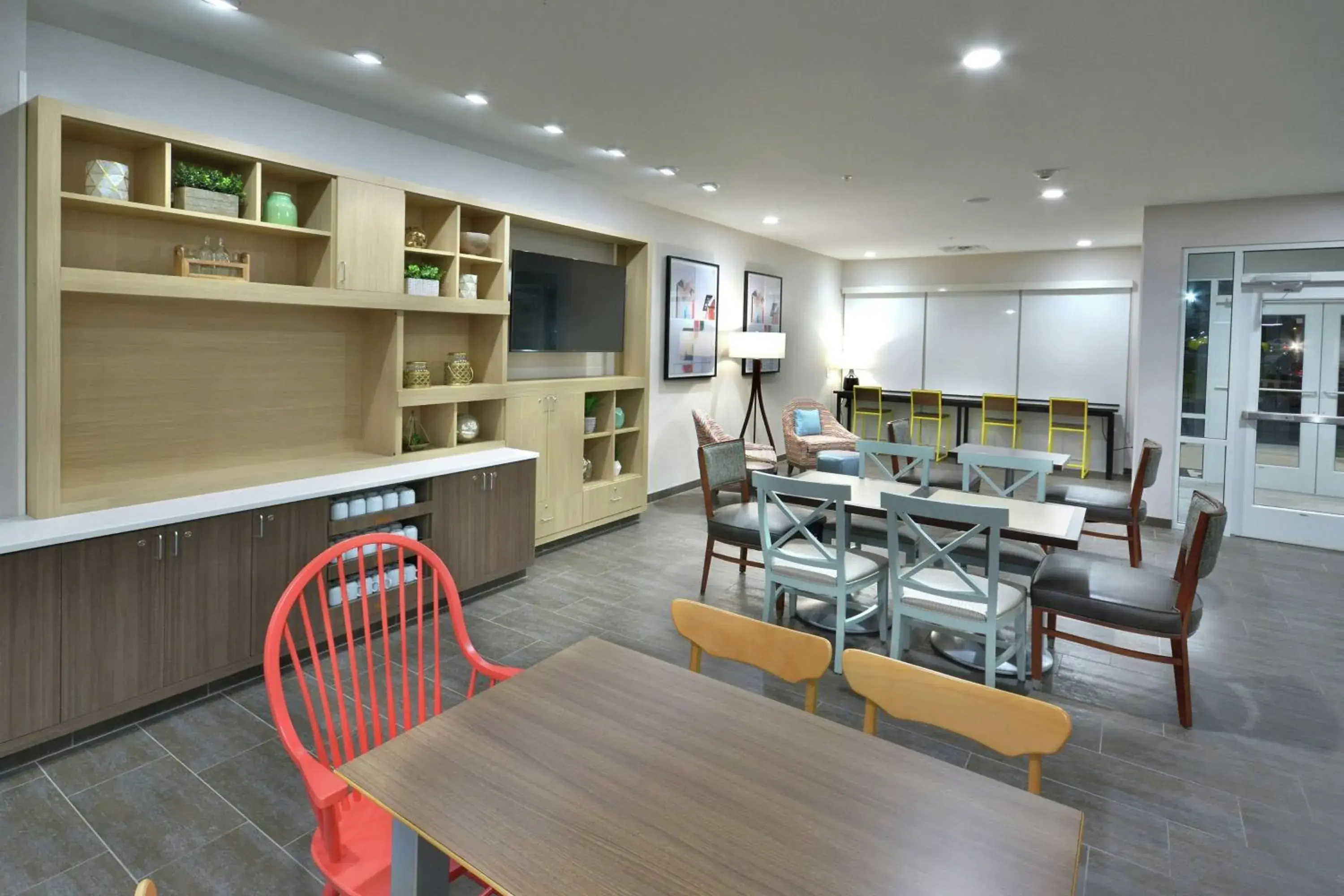 Lobby or reception in Home2 Suites By Hilton Duncan Lobby or reception in Home2 Suites By Hilton Duncan