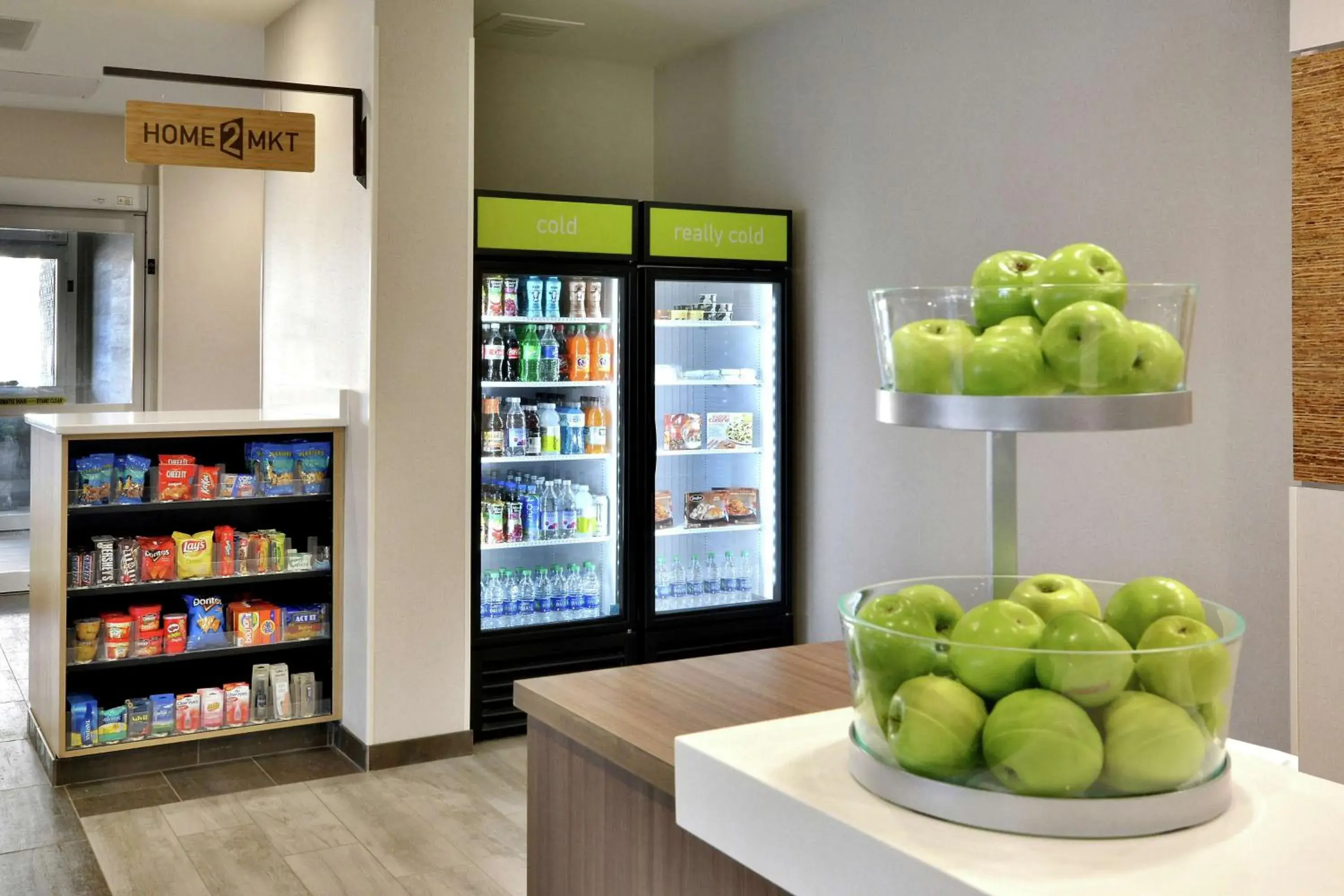 Restaurant/places to eat in Home2 Suites By Hilton Duncan Restaurant/places to eat in Home2 Suites By Hilton Duncan