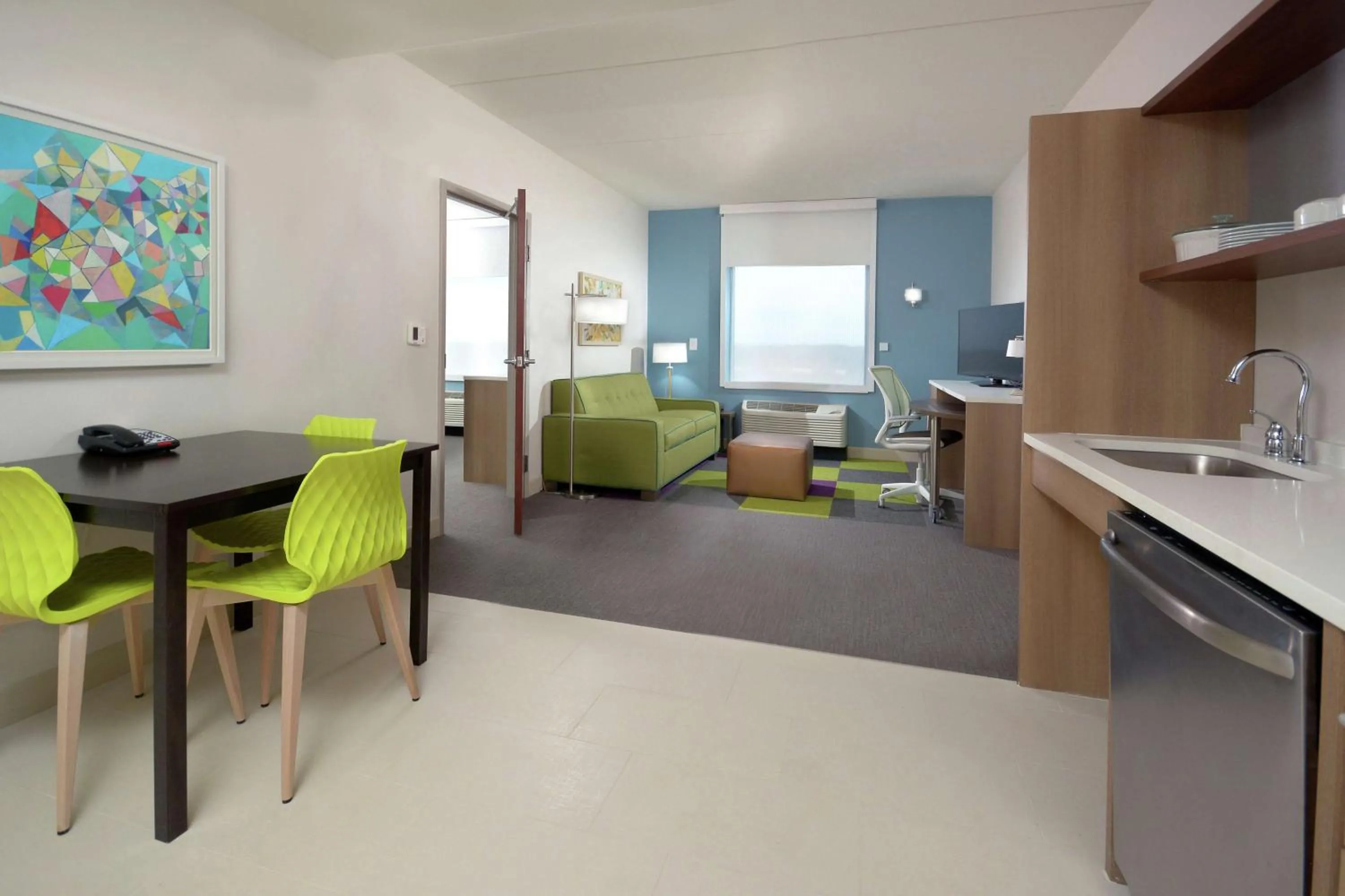 Living room in Home2 Suites By Hilton Duncan