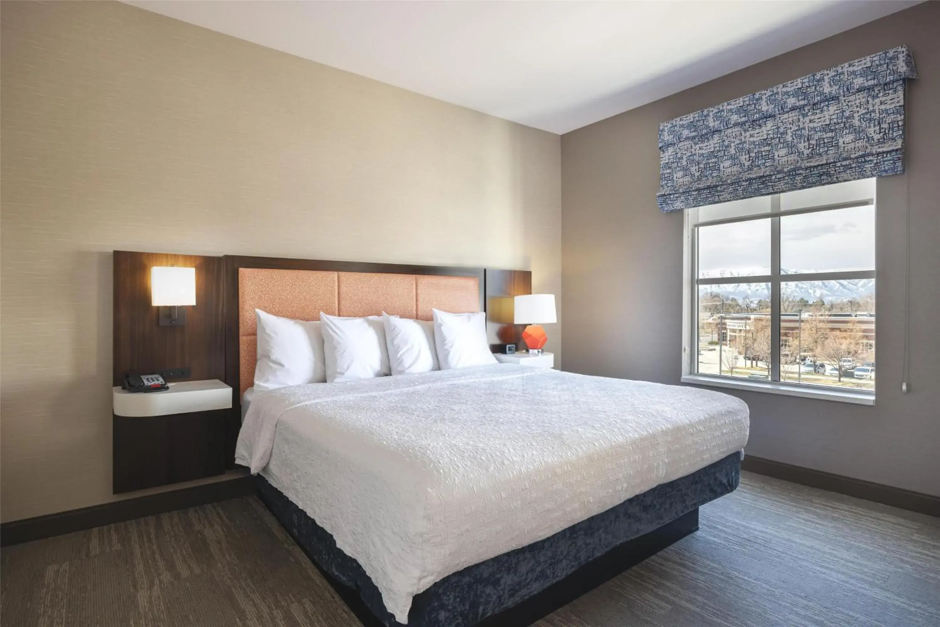 Bed in Hampton Inn And Suites Logan, Ut Bed in Hampton Inn And Suites Logan, Ut