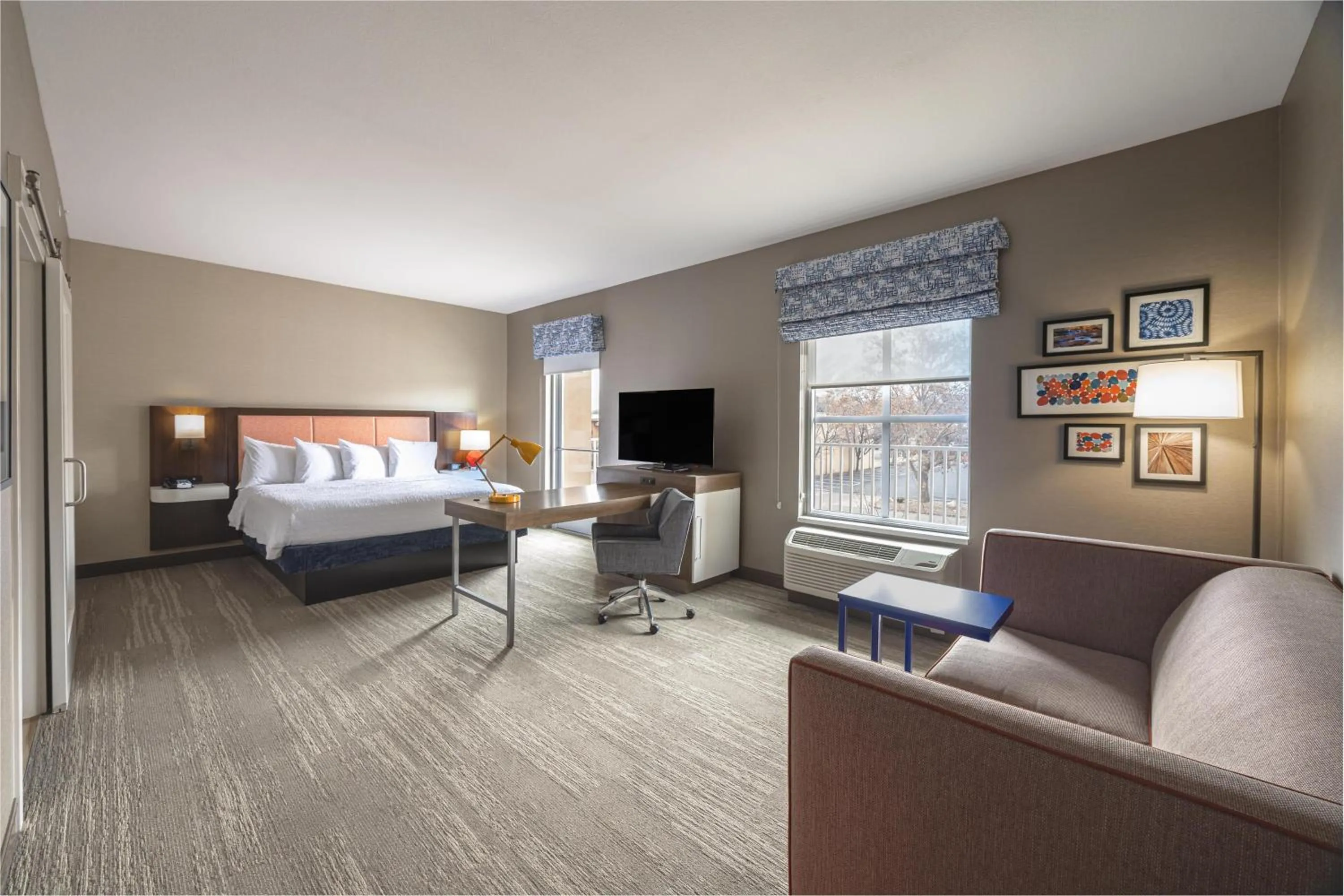 Bed in Hampton Inn And Suites Logan, Ut