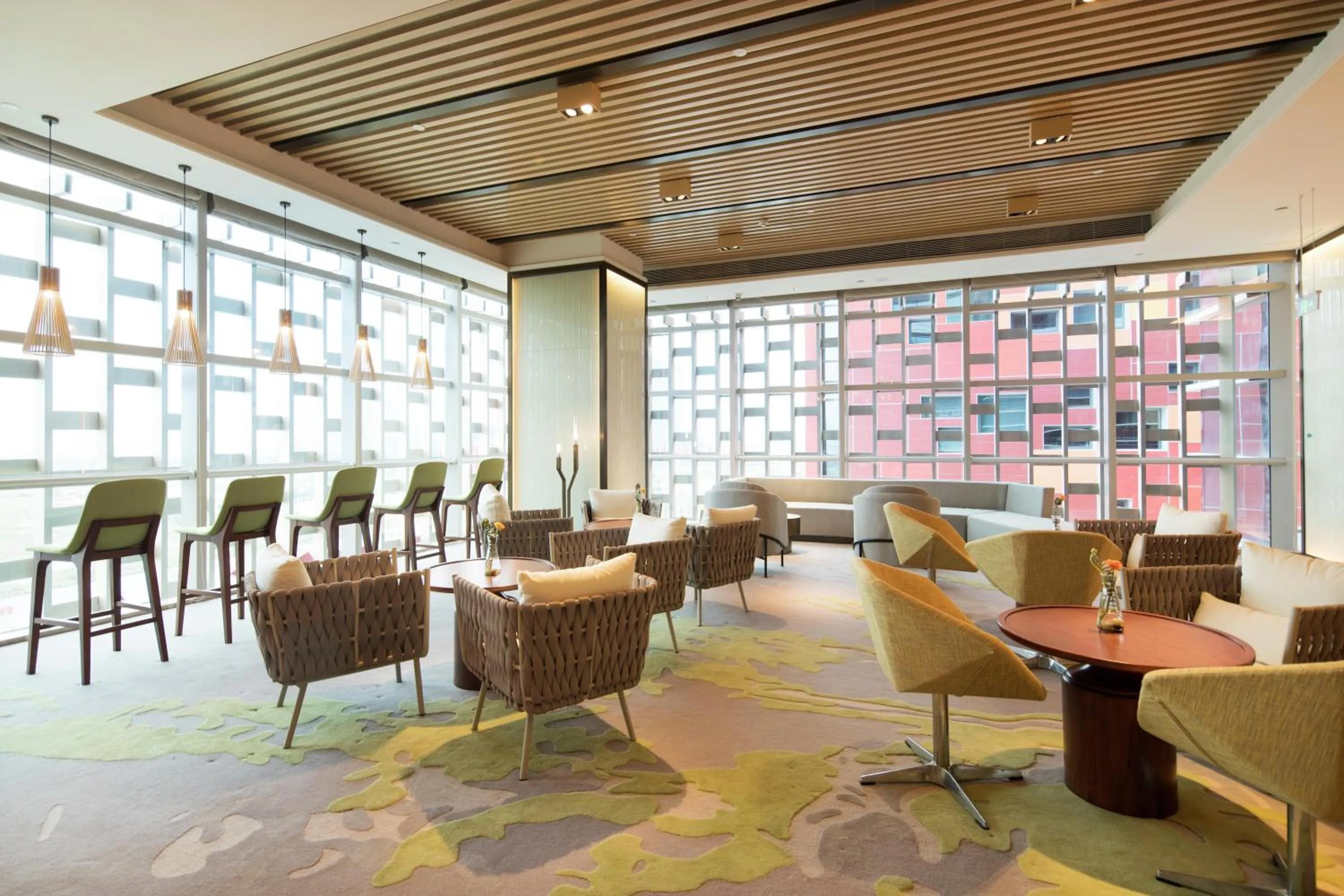 Lounge or bar in Hilton Garden Inn Zhuhai Hengqin