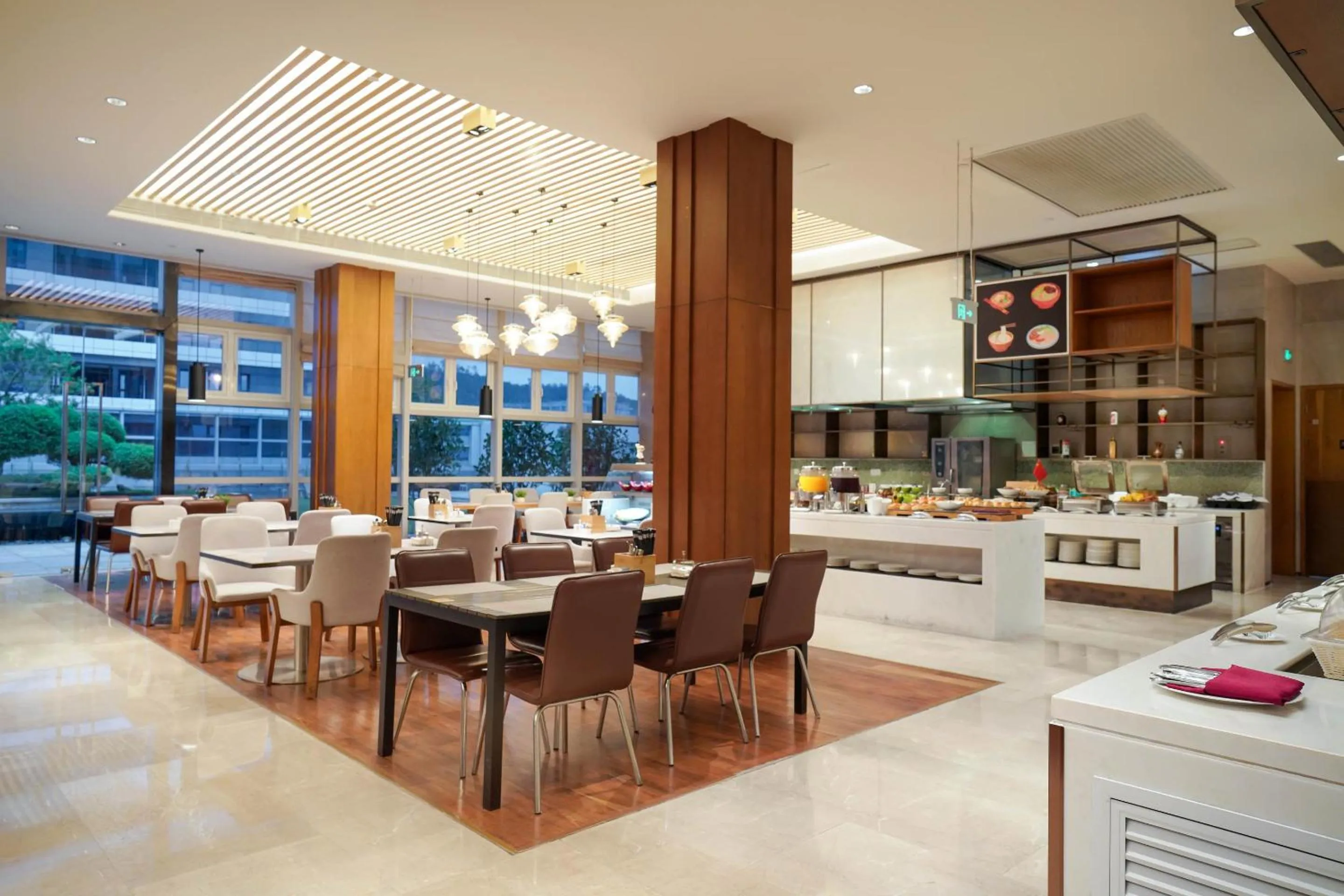 Restaurant/places to eat in Hilton Garden Inn Zhuhai Hengqin