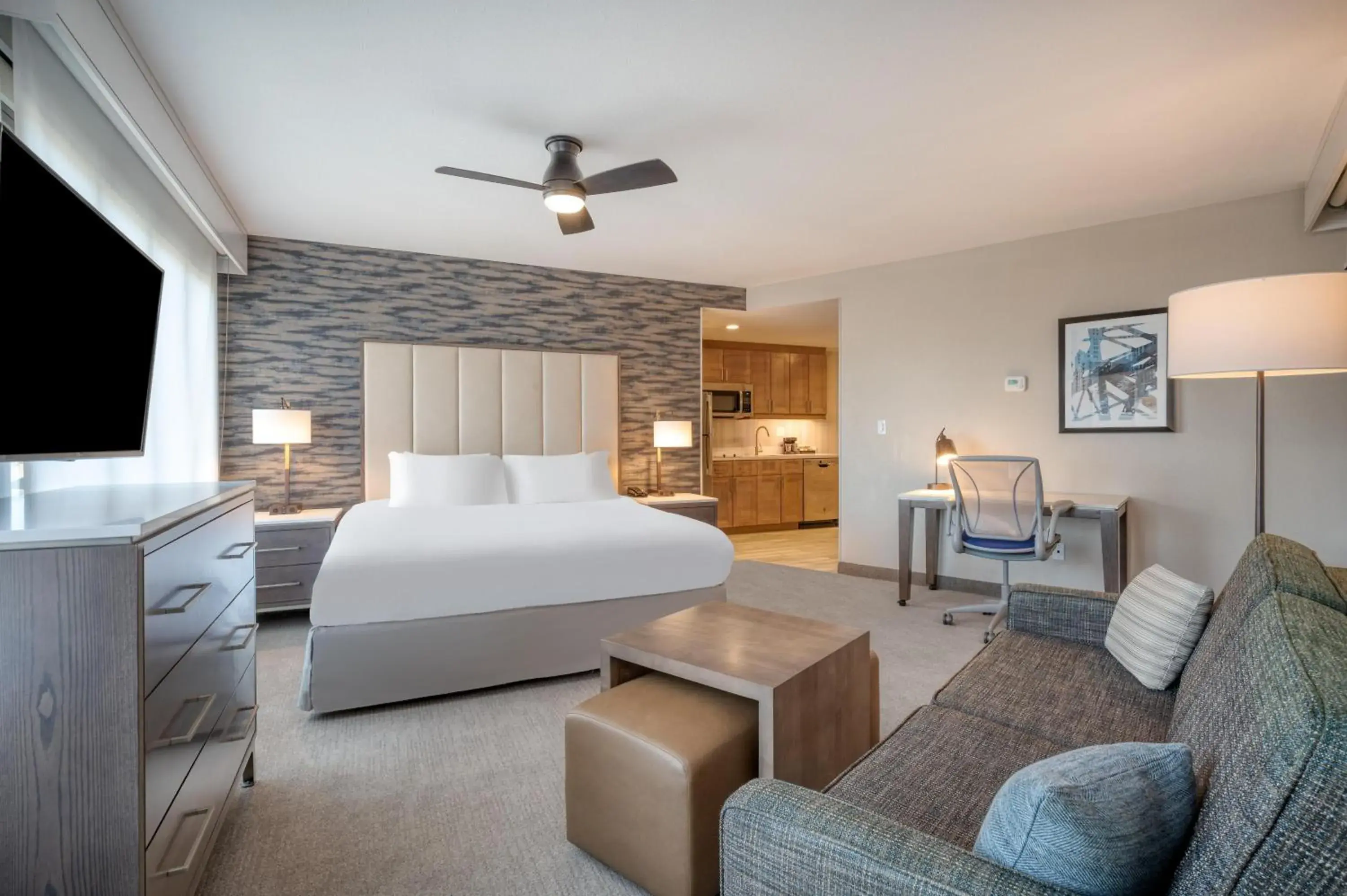 Living room, Bed in Homewood Suites by Hilton Providence Downtown Living room, Bed in Homewood Suites by Hilton Providence Downtown