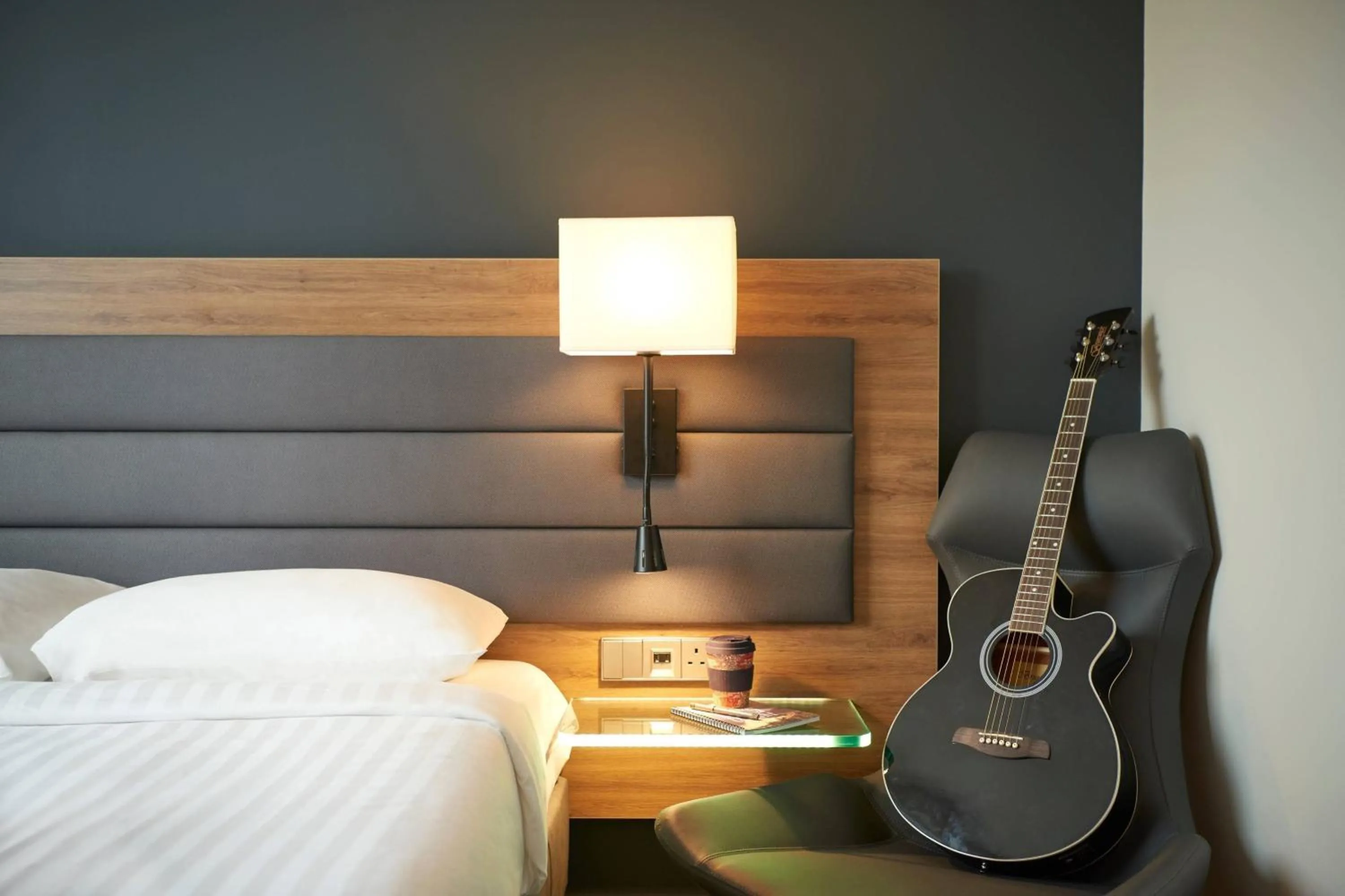 Photo of the whole room, Bed in Moxy Edinburgh Airport