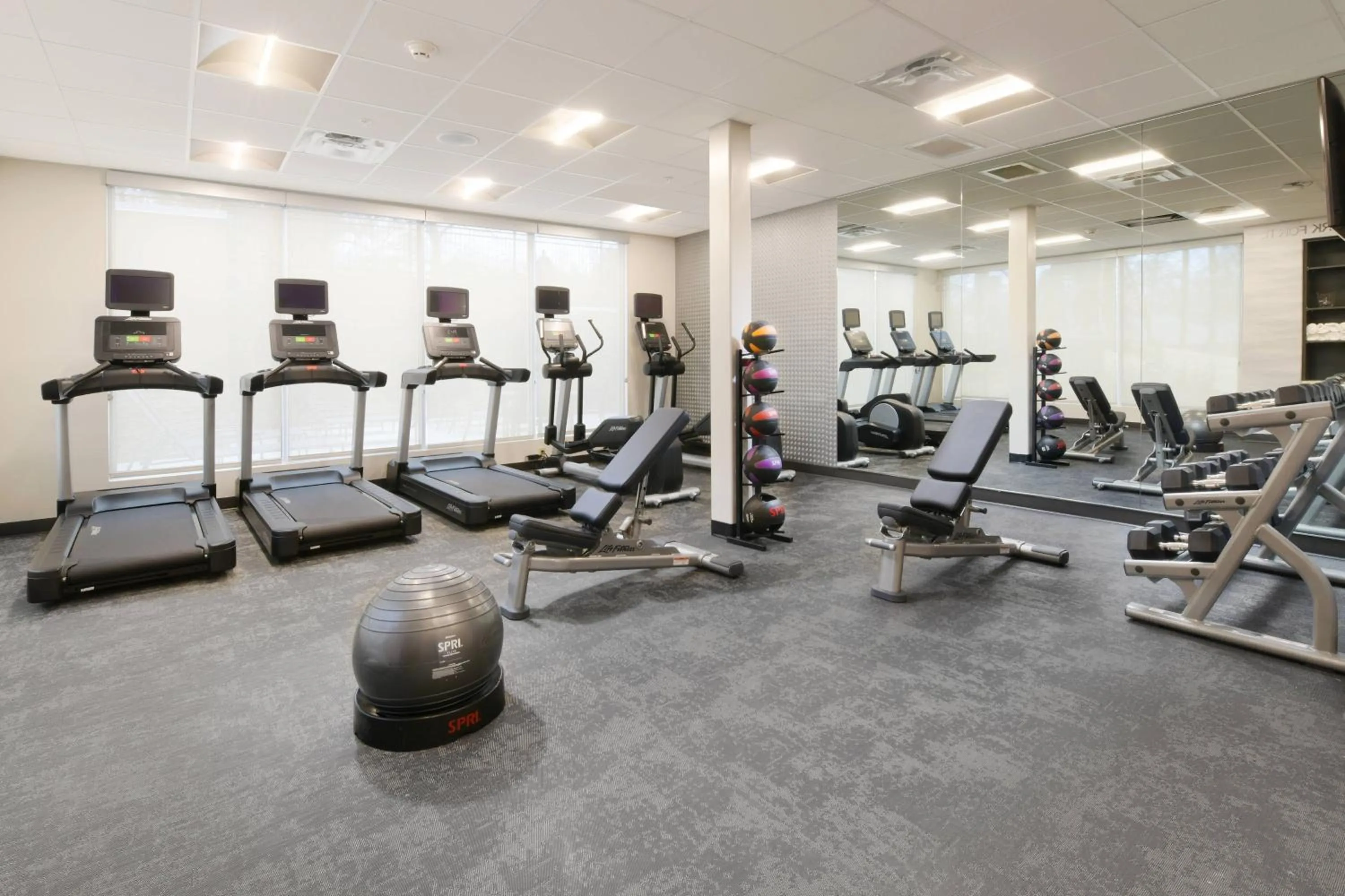 Fitness centre/facilities in Fairfield Inn & Suites by Marriott El Dorado