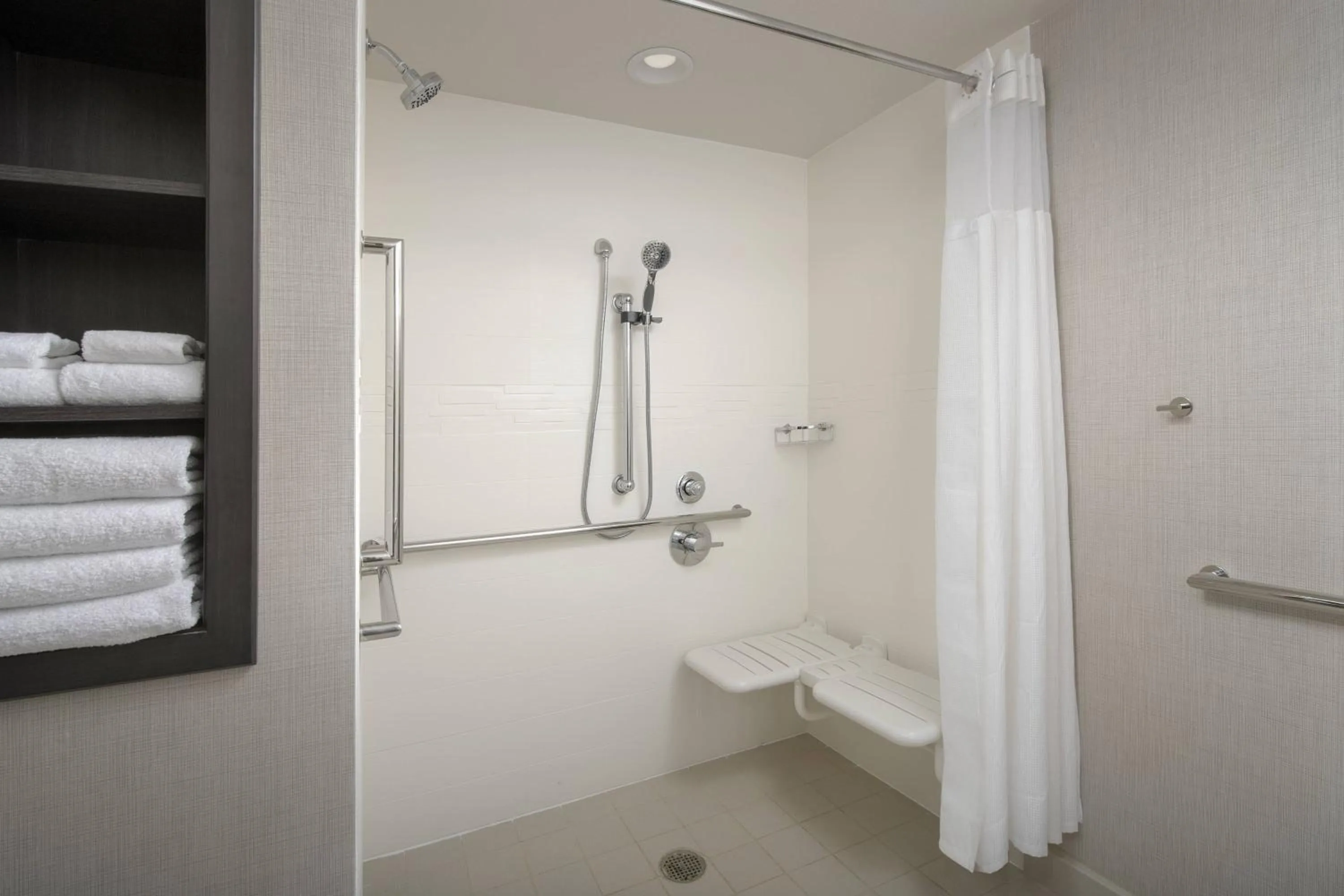 Bathroom in Residence Inn by Marriott Modesto North