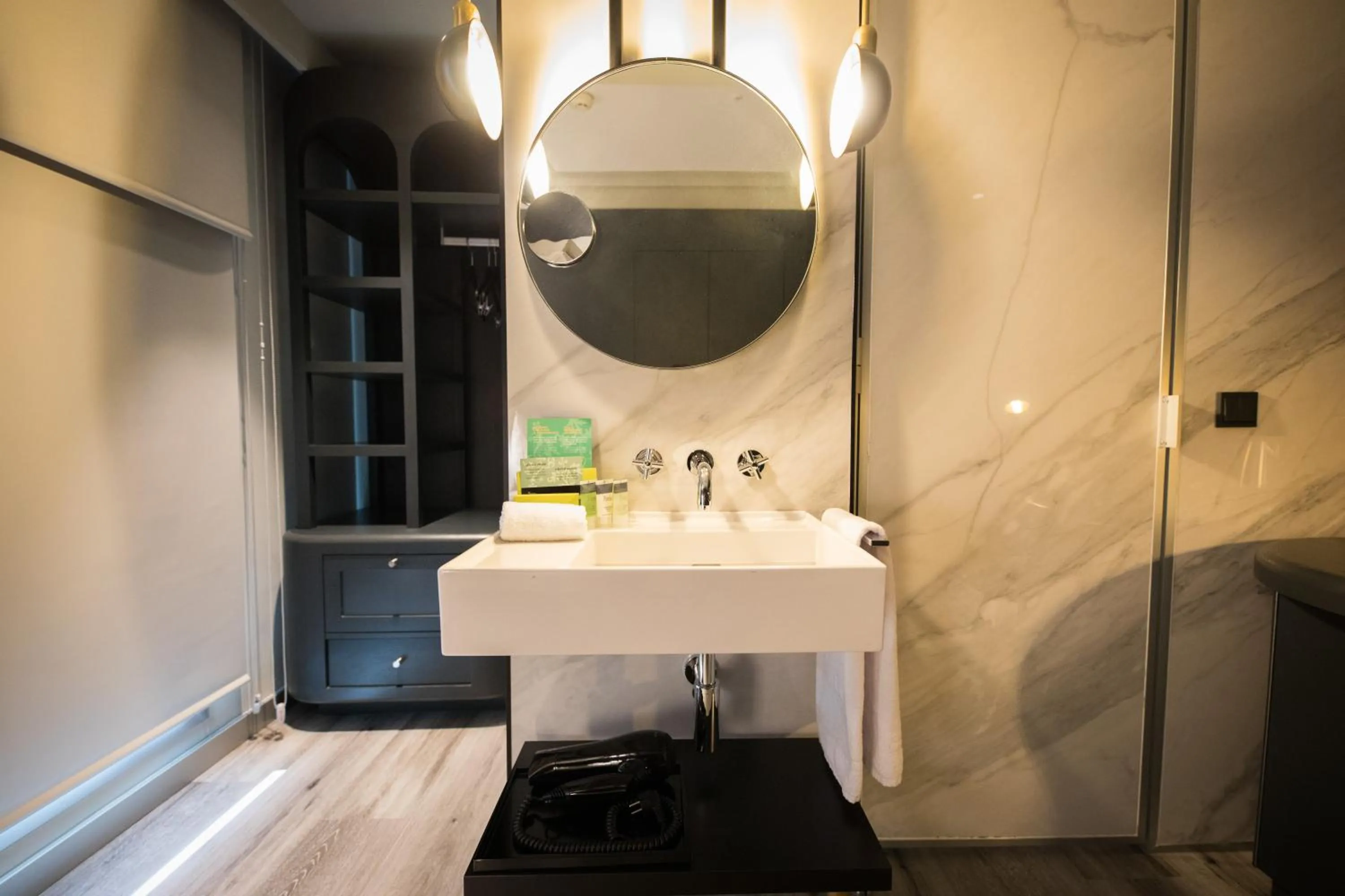 Bathroom in Silken Saaj Las Palmas