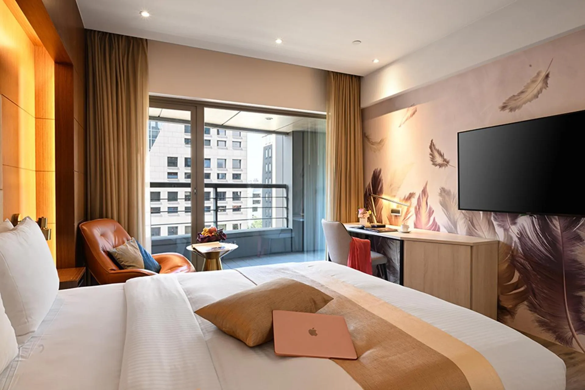 Bedroom, Bed in Park Taipei Hotel