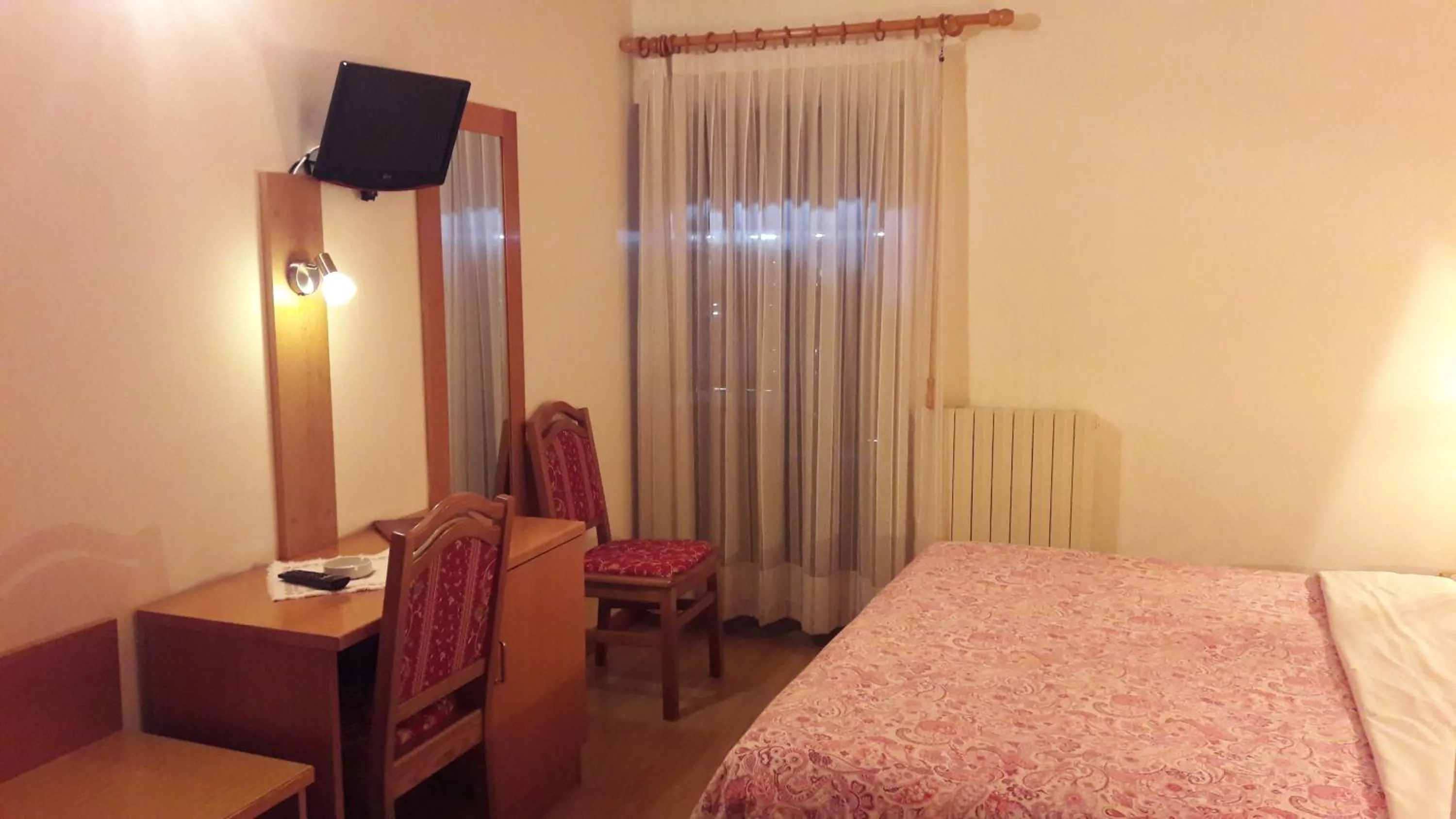 Bed in Hotel Edelweiss