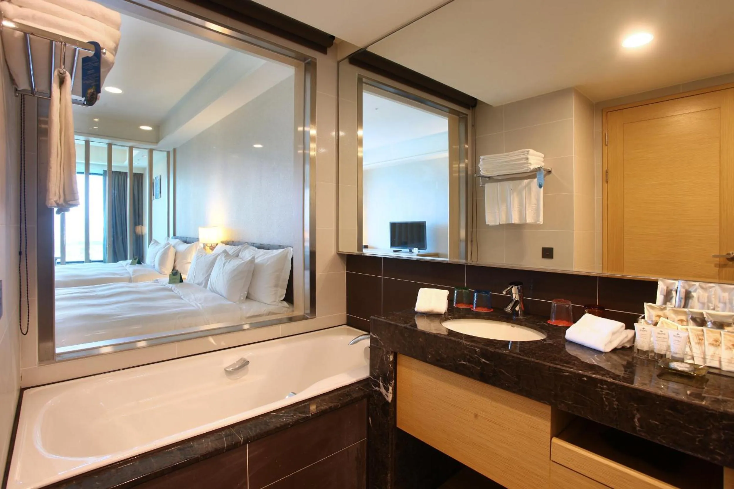 Bed in Fullon Hotel LihPao Resort