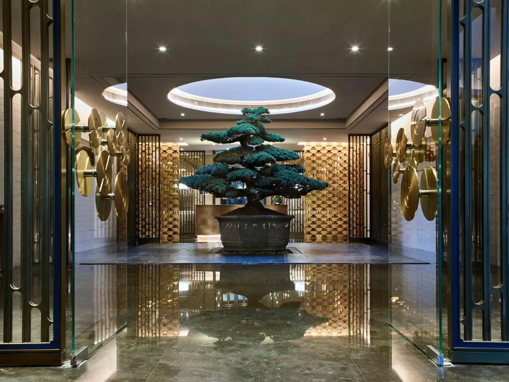 Restaurant/places to eat in InterContinental Shanghai Wonderland, an IHG Hotel Restaurant/places to eat in InterContinental Shanghai Wonderland, an IHG Hotel