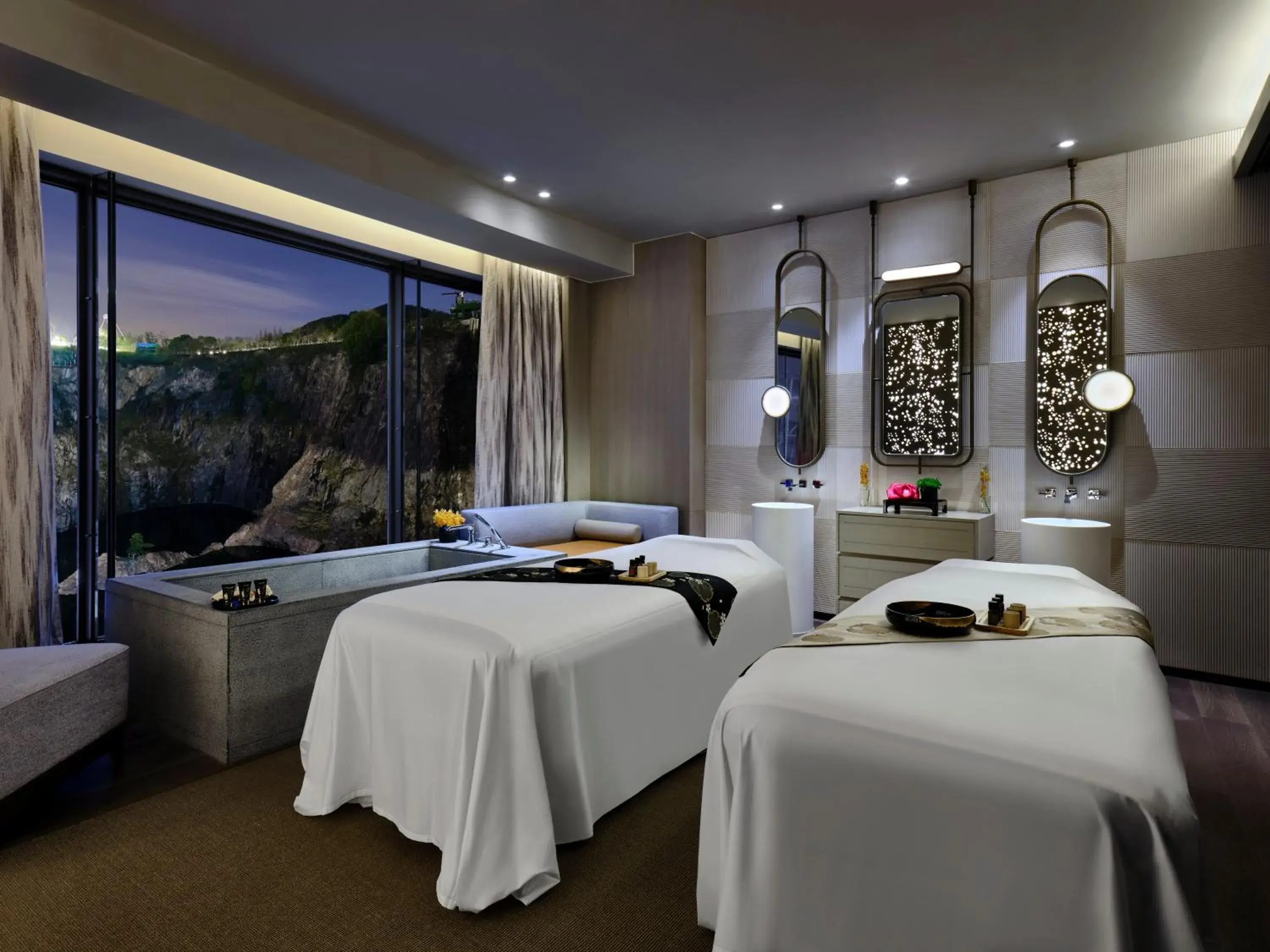 Spa and wellness centre/facilities, Bed in InterContinental Shanghai Wonderland, an IHG Hotel Spa and wellness centre/facilities, Bed in InterContinental Shanghai Wonderland, an IHG Hotel