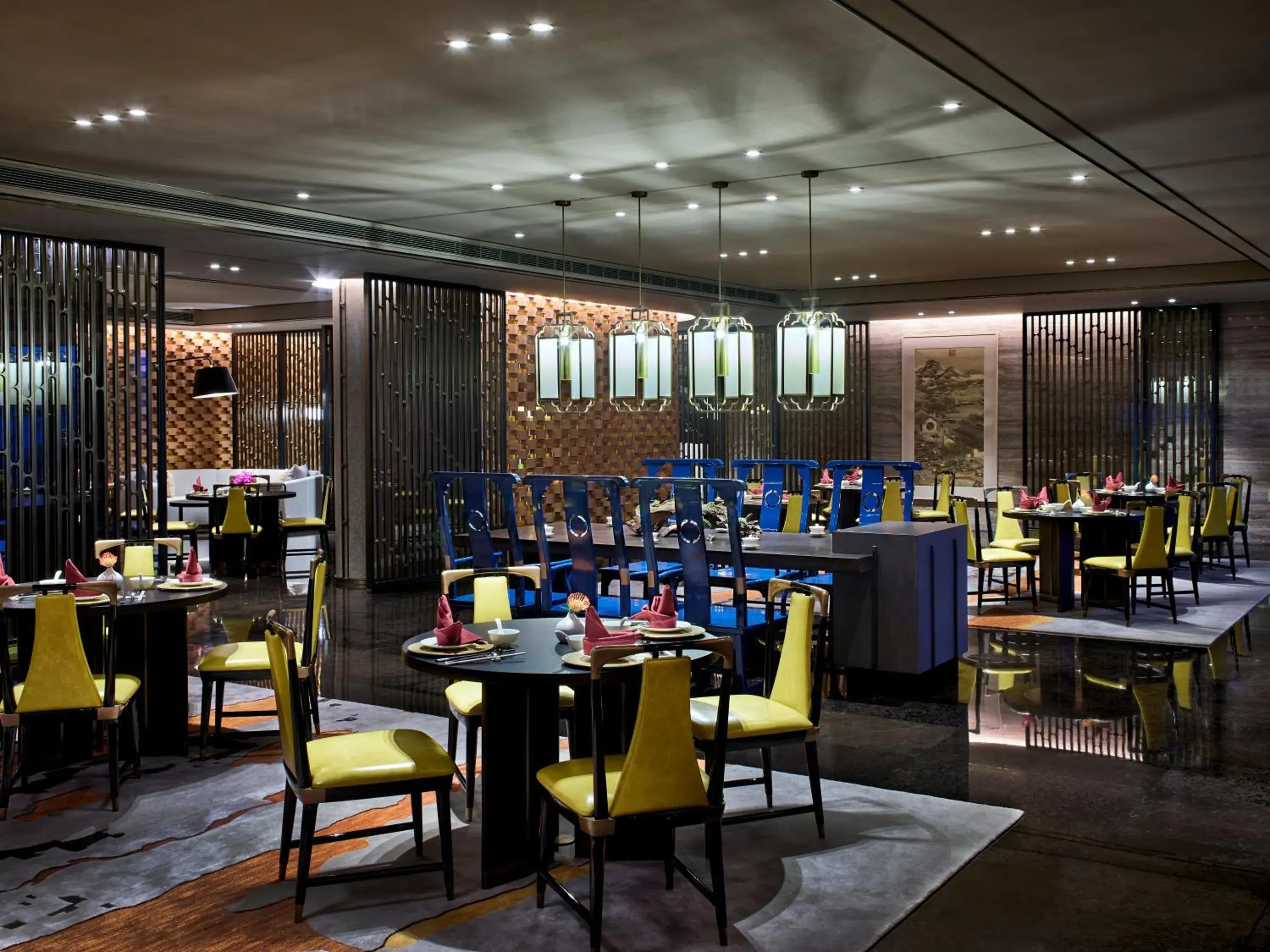 Restaurant/places to eat in InterContinental Shanghai Wonderland, an IHG Hotel Restaurant/places to eat in InterContinental Shanghai Wonderland, an IHG Hotel