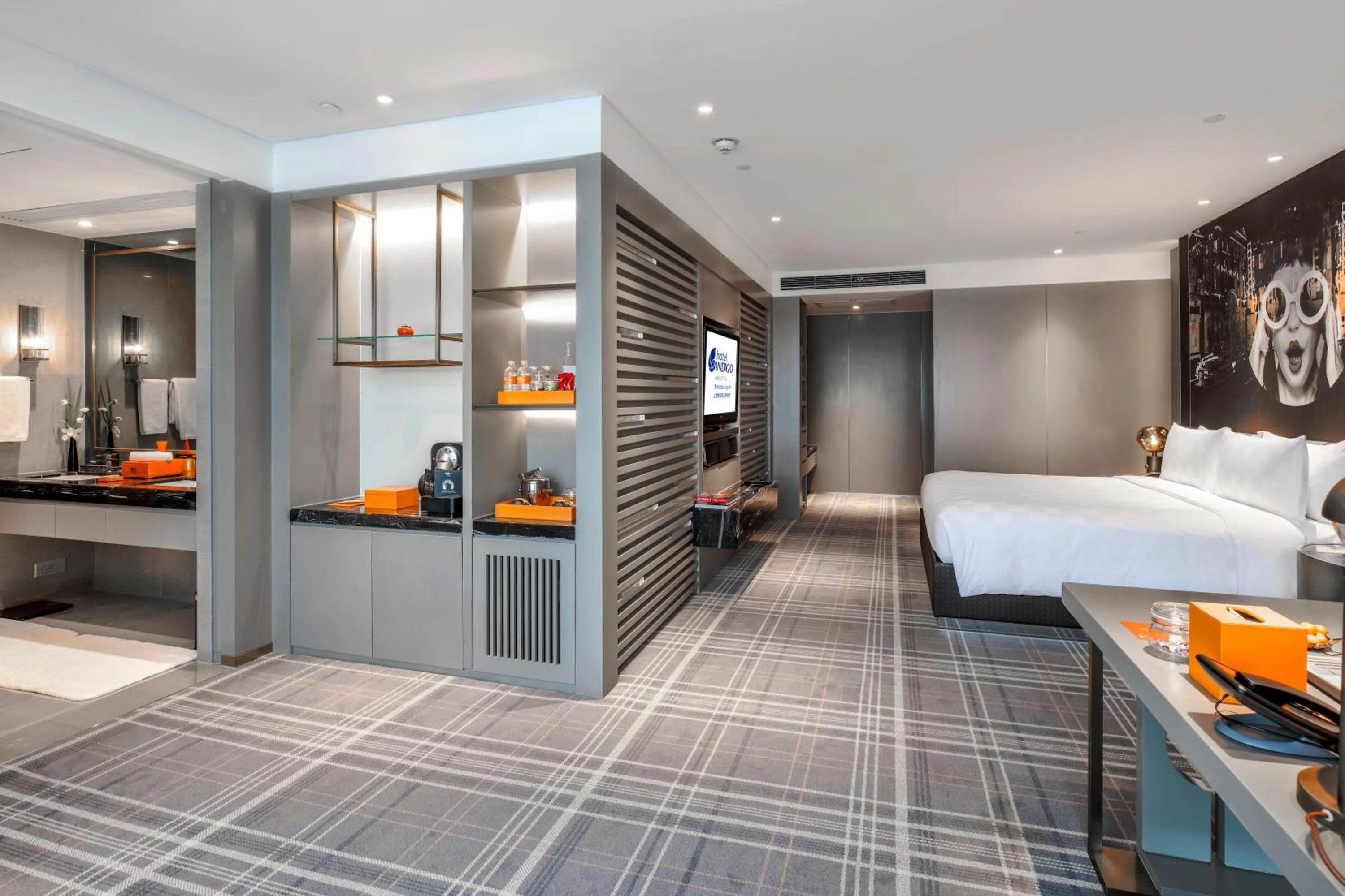 Bedroom, Bed in Hotel Indigo Shanghai Jing'An by IHG