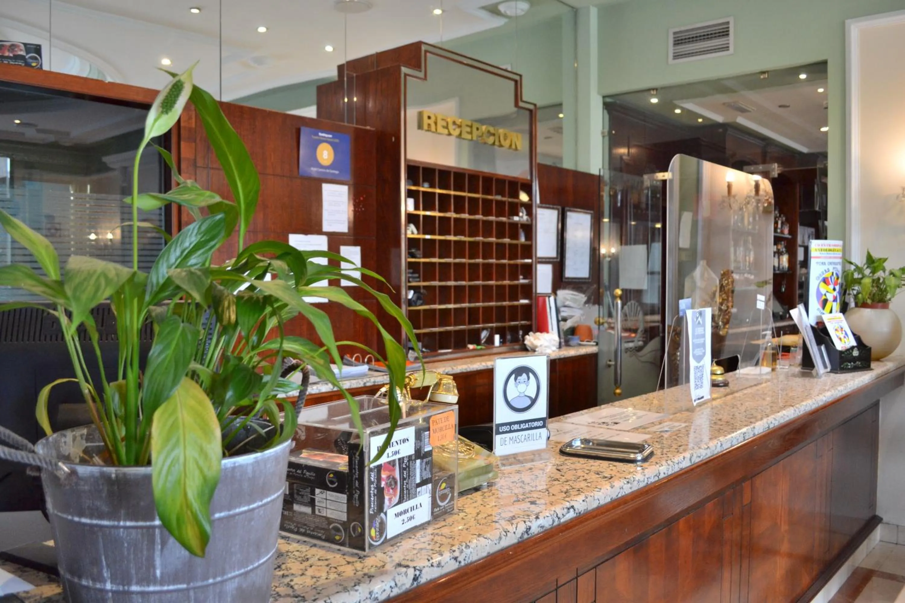 Lobby or reception in My Rooms City Hotel Camino de Santiago