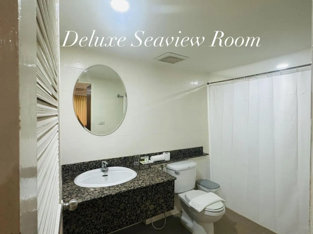 Shower in Surin Bay Inn