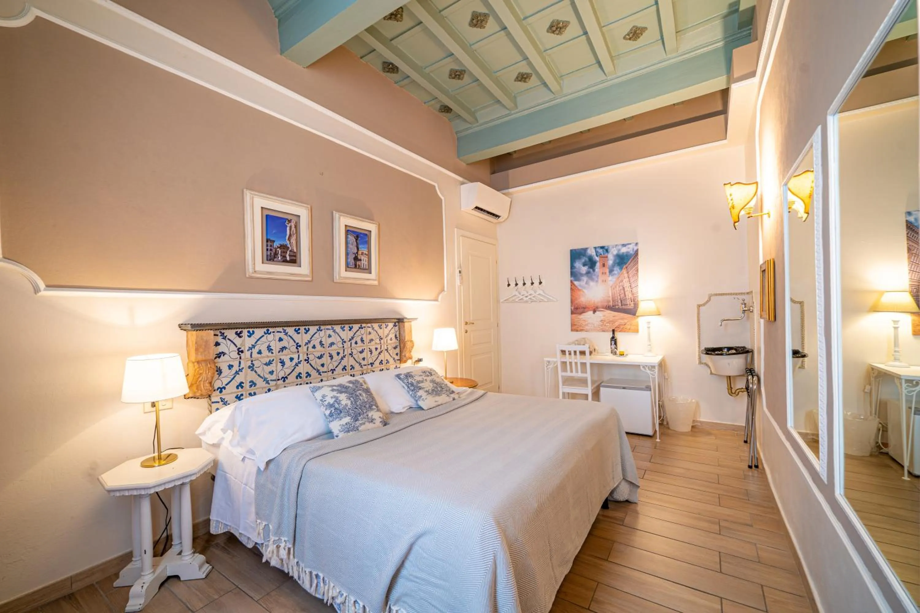 Bedroom, Bed in Relais & Maison Grand Tour