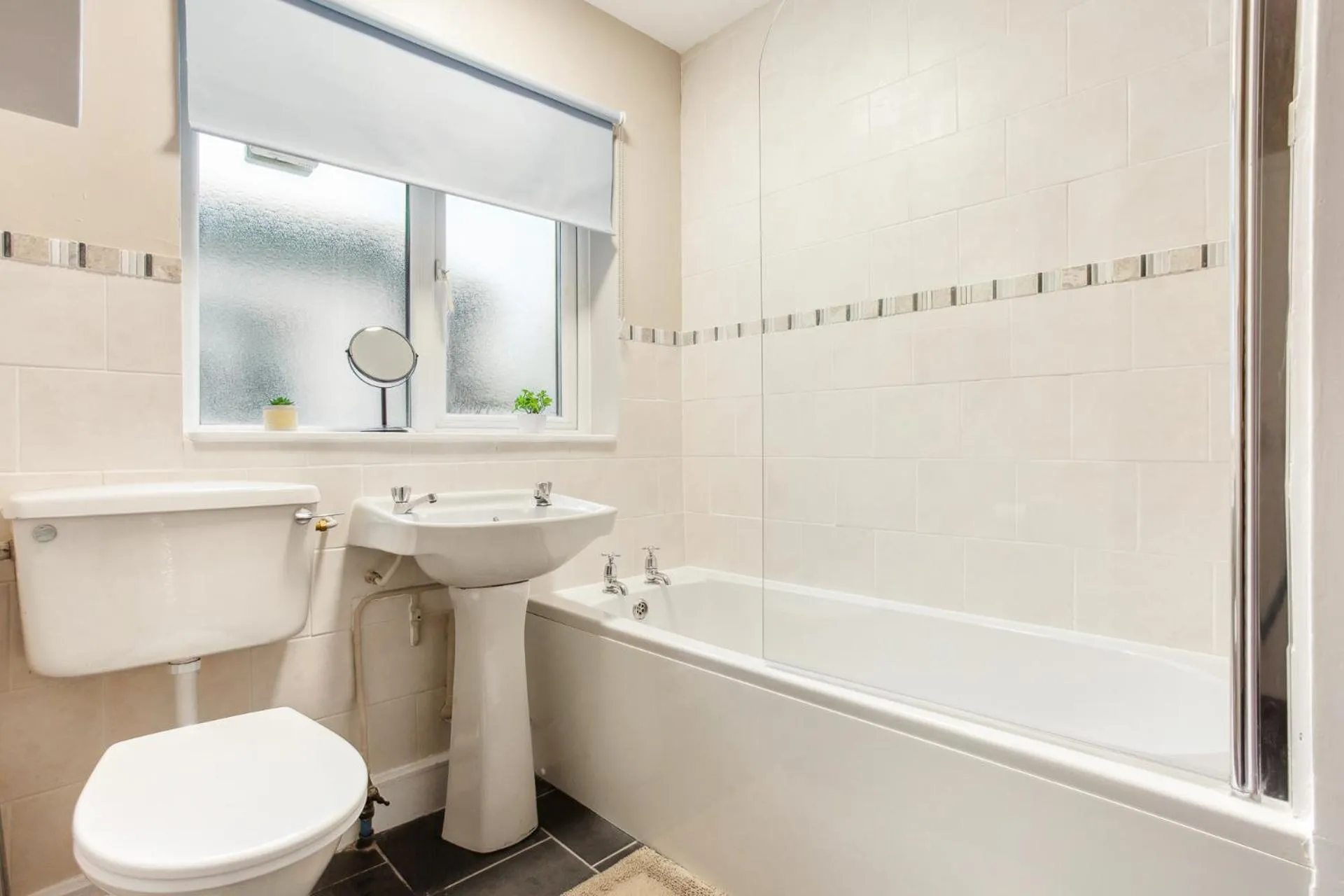Bathroom in Brathay Hall - Brathay Trust