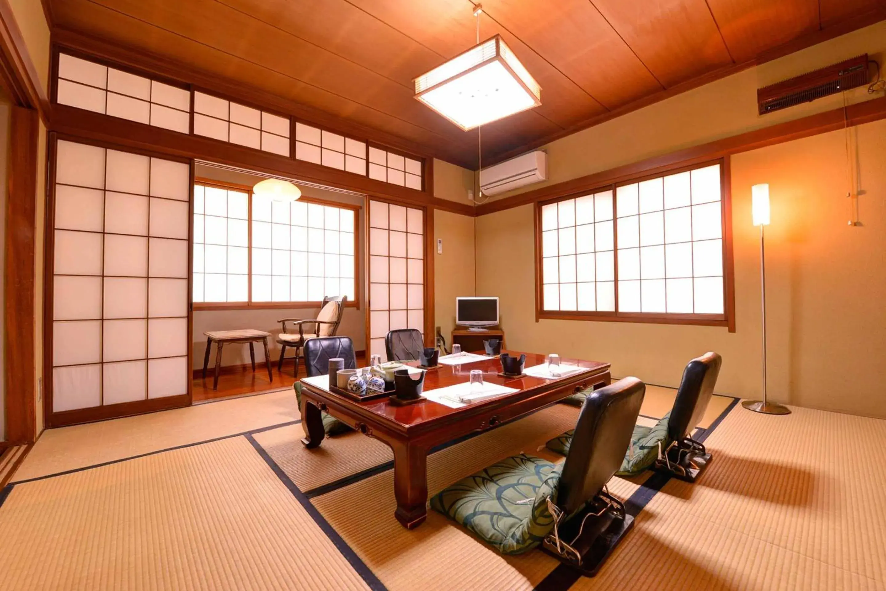 Photo of the whole room in Bingoya Photo of the whole room in Bingoya