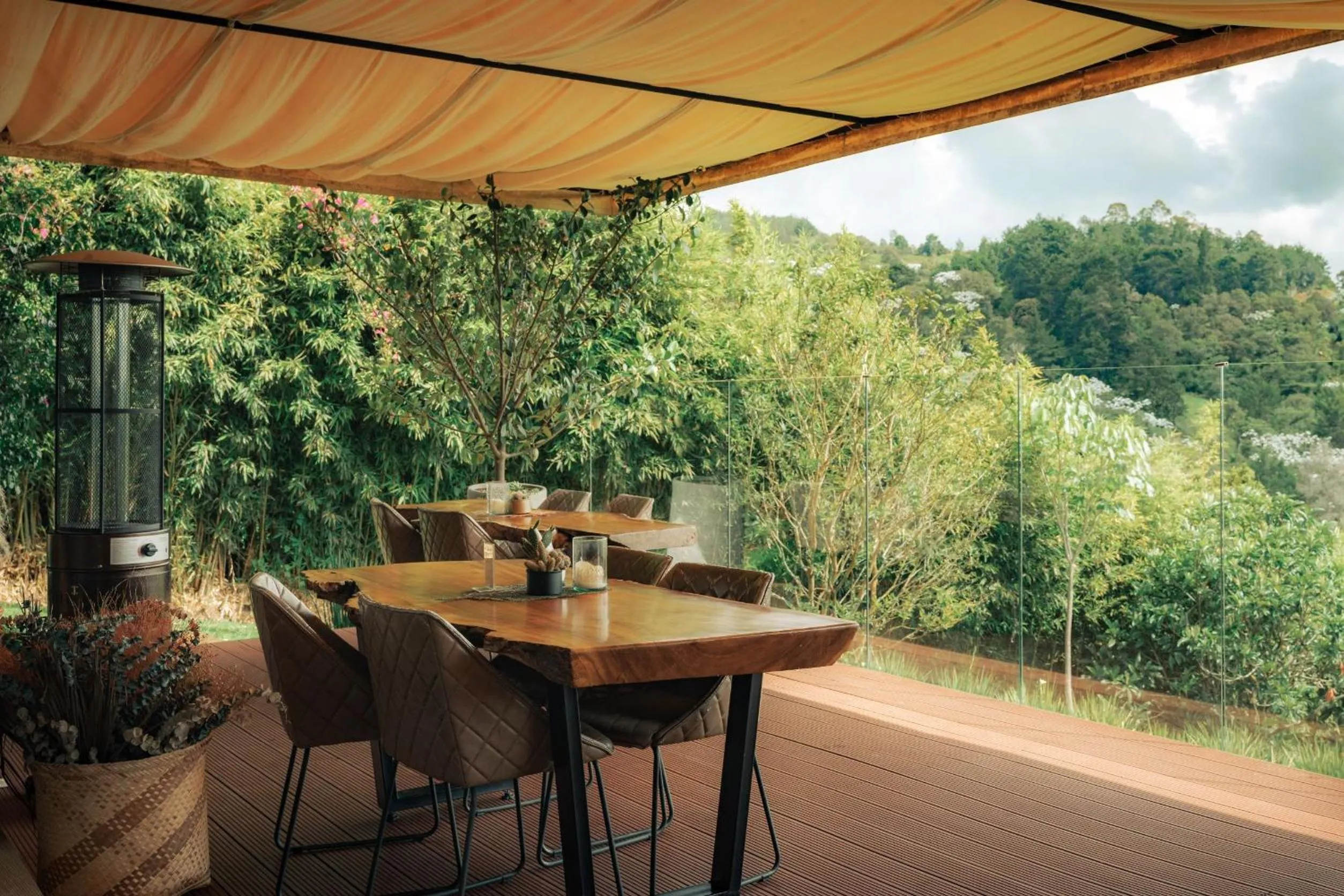 Restaurant/places to eat in TEVA Glamping & Retreat