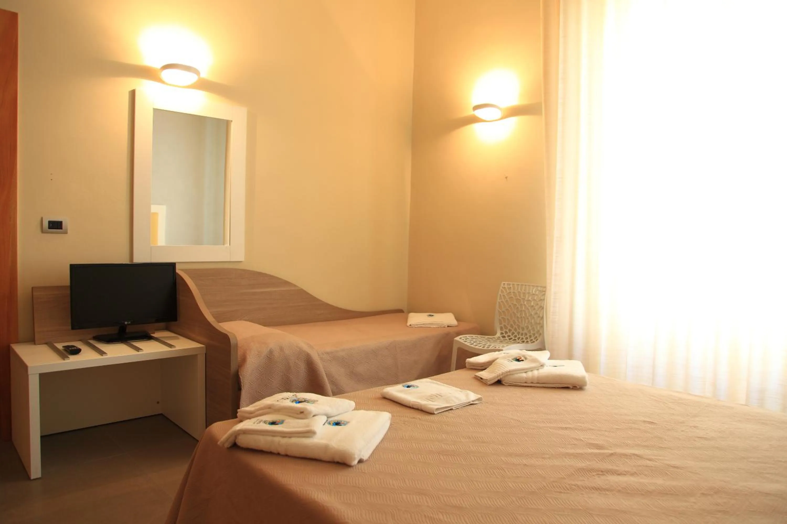 Photo of the whole room in Hotel Città Bella