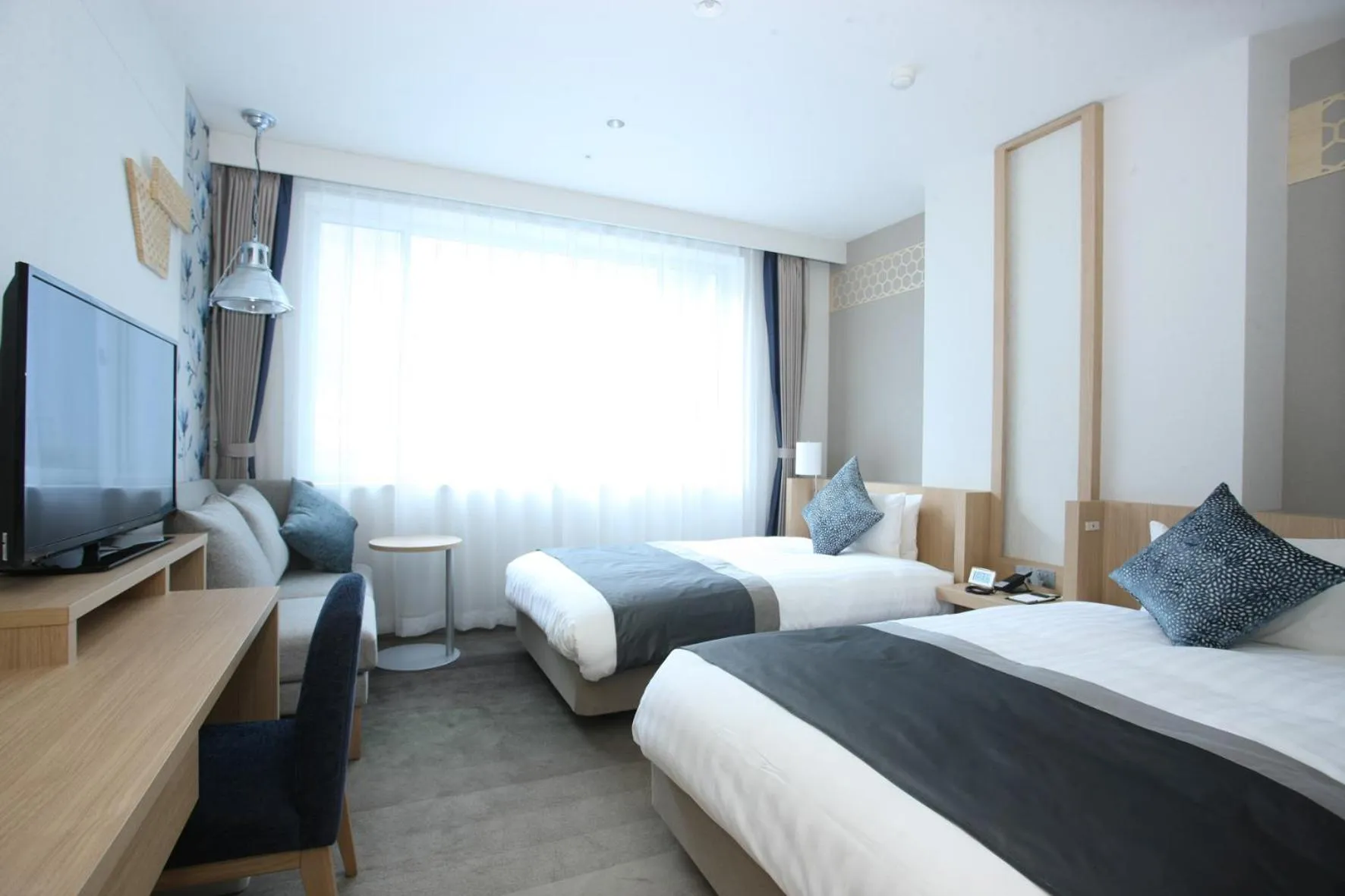 Bedroom, Bed in Noboribetsu Grand Hotel