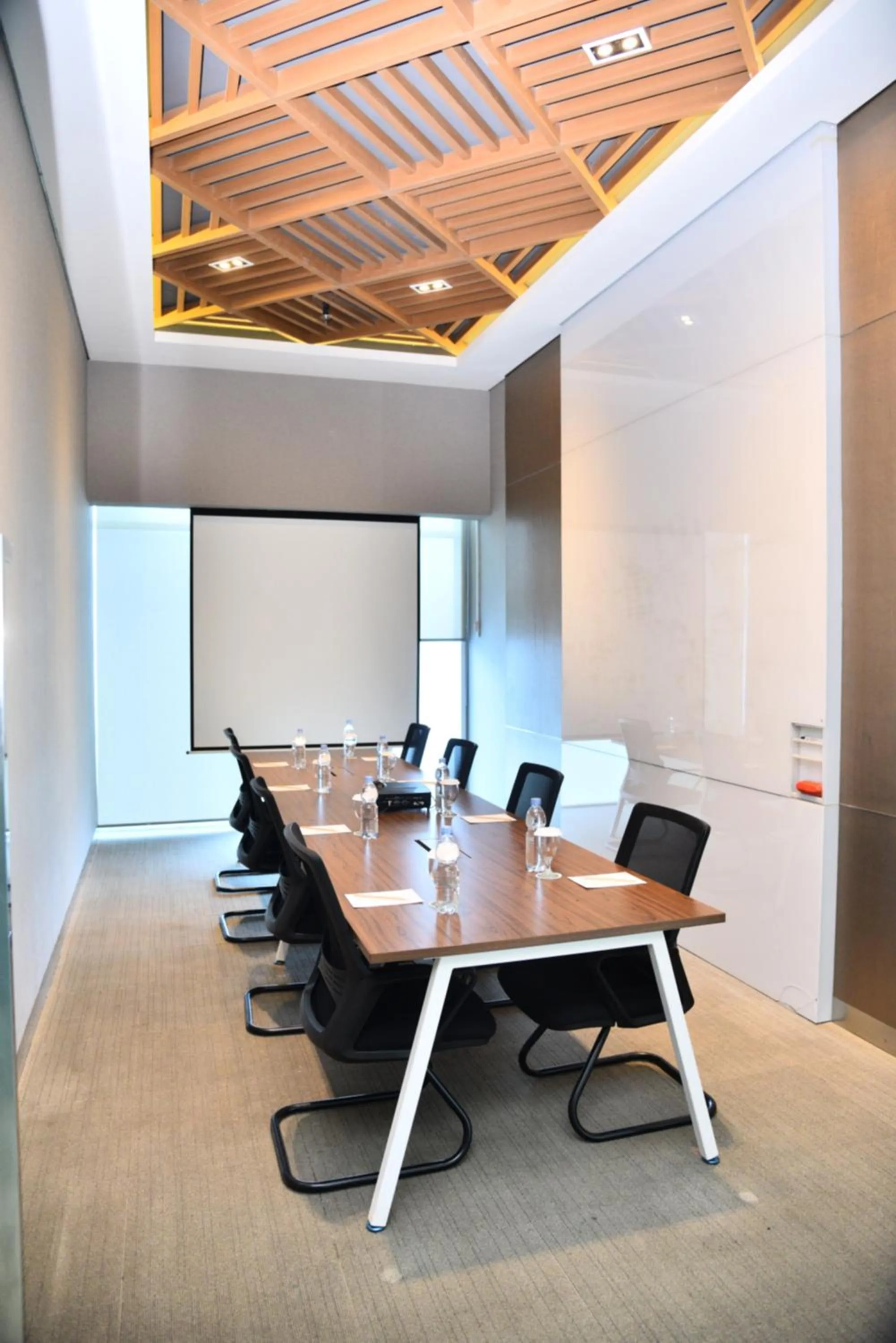 Meeting/conference room in Azana Suites Hotel Antasari