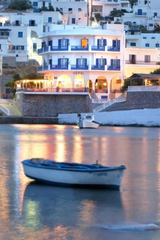 Paradissos Hotel