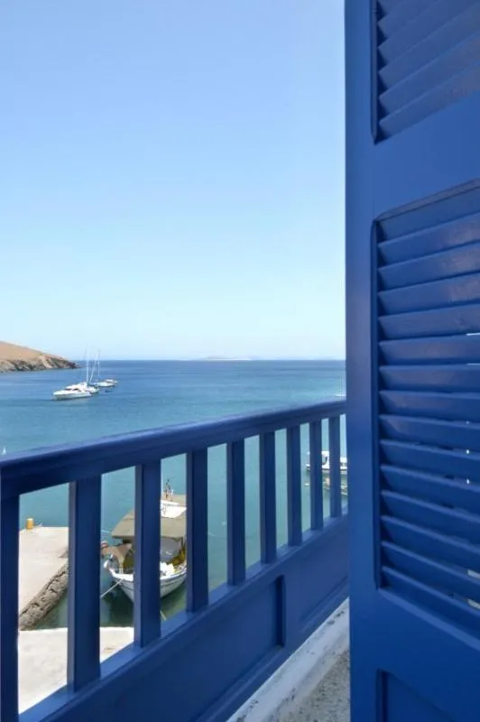 Paradissos Hotel