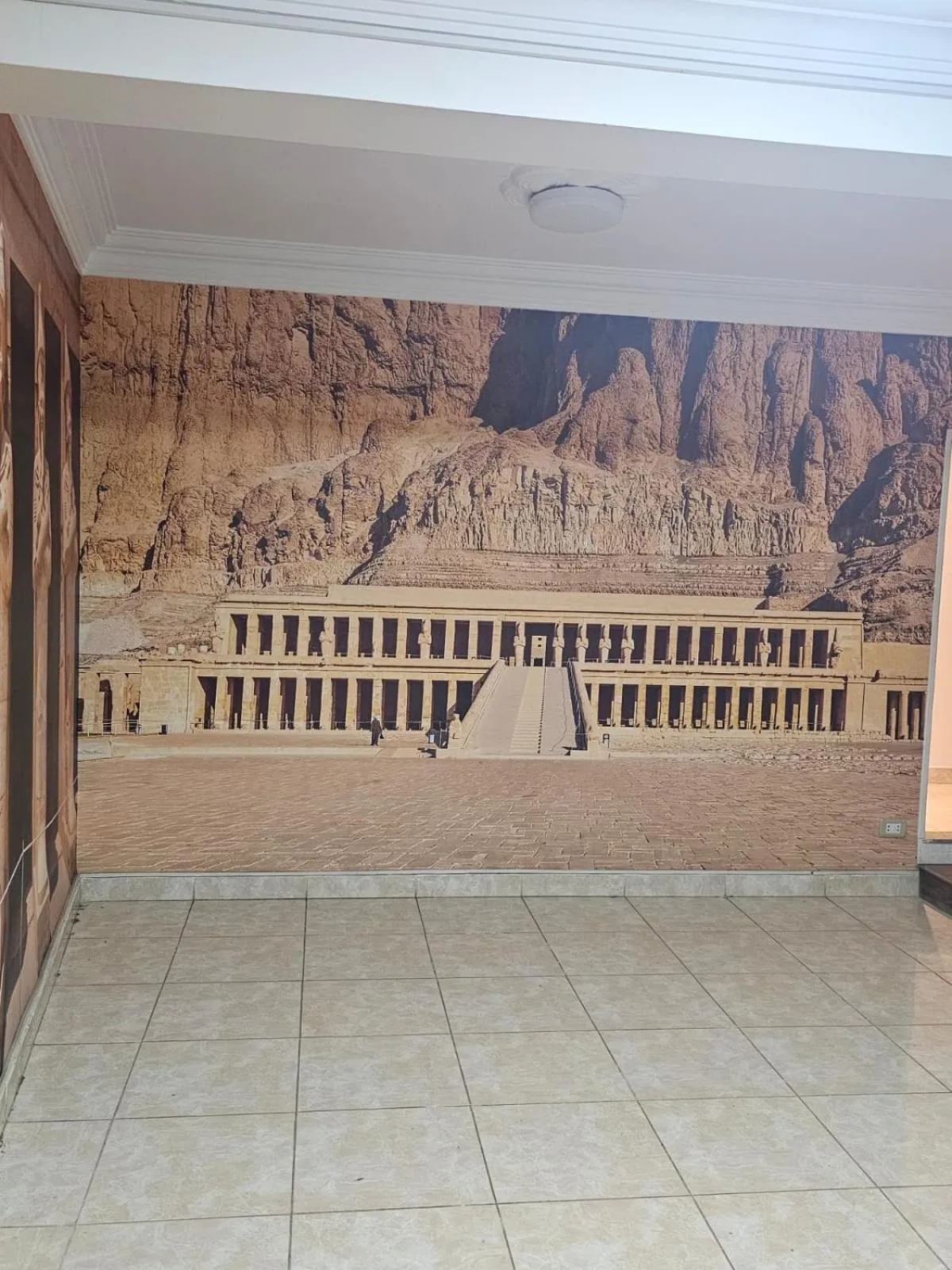 Atlantis Pyramids Inn