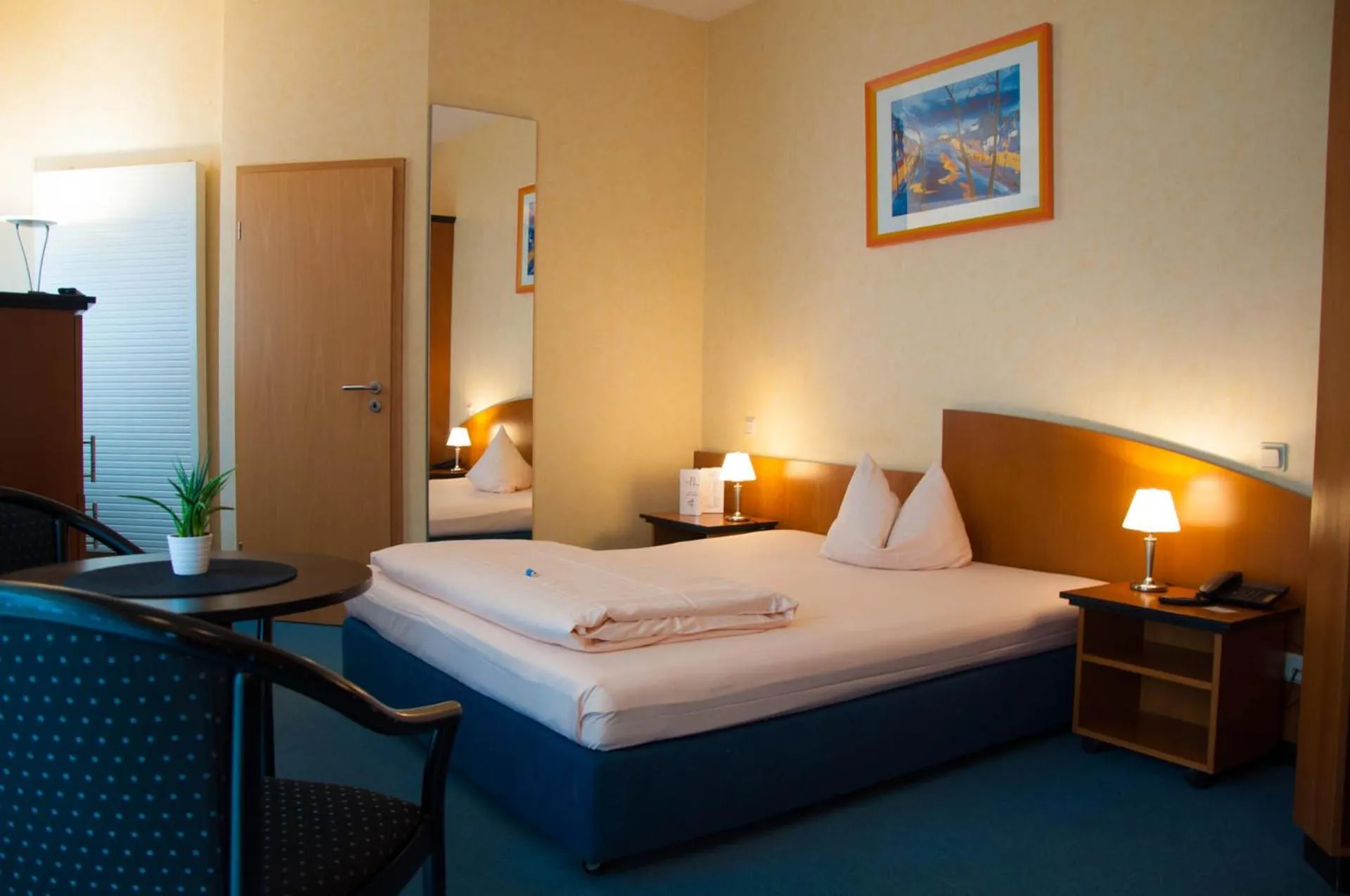 Bed in Hotel Stadt Püttlingen