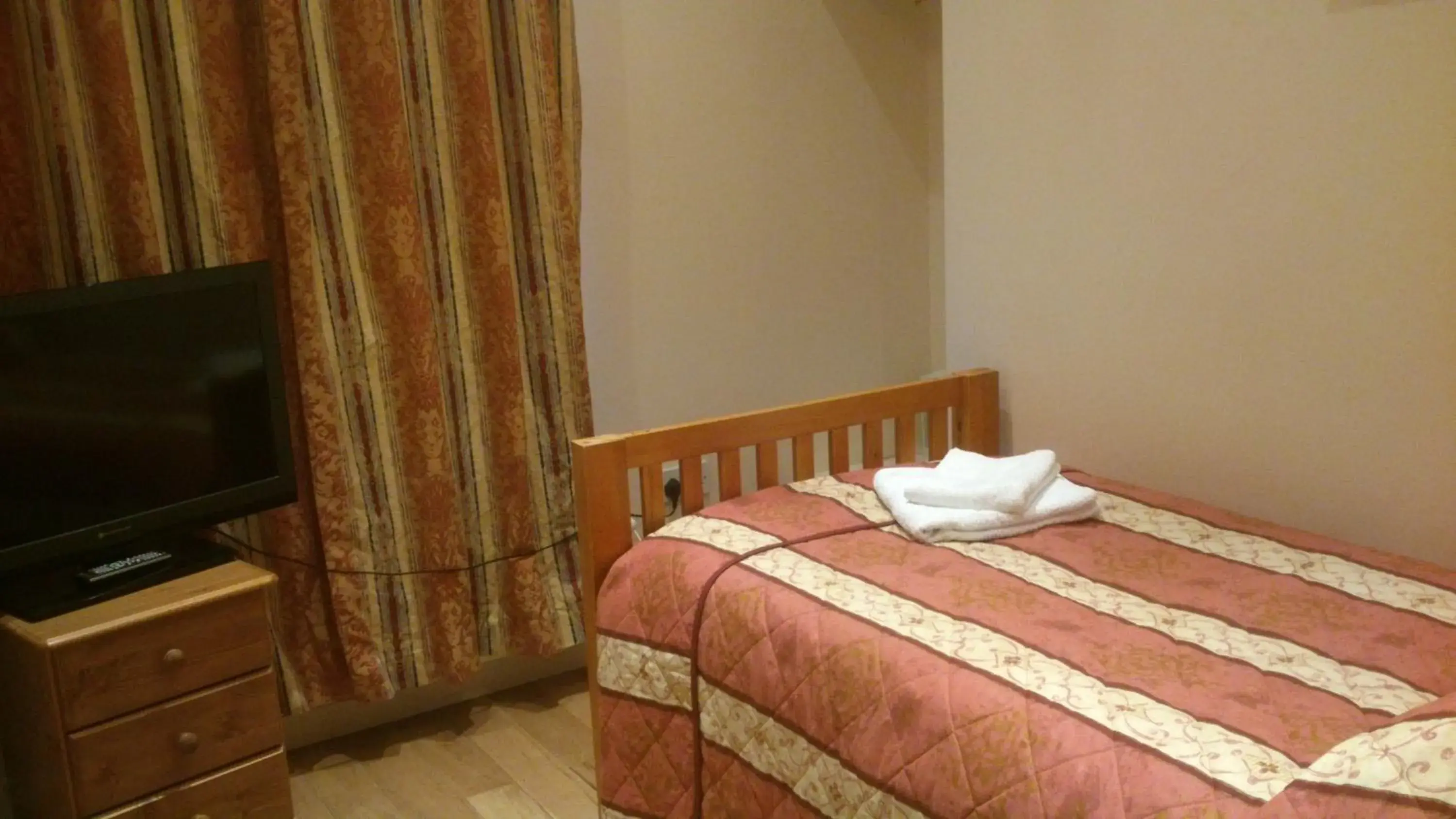 Single Room in The Dharma Lodge Single Room in The Dharma Lodge