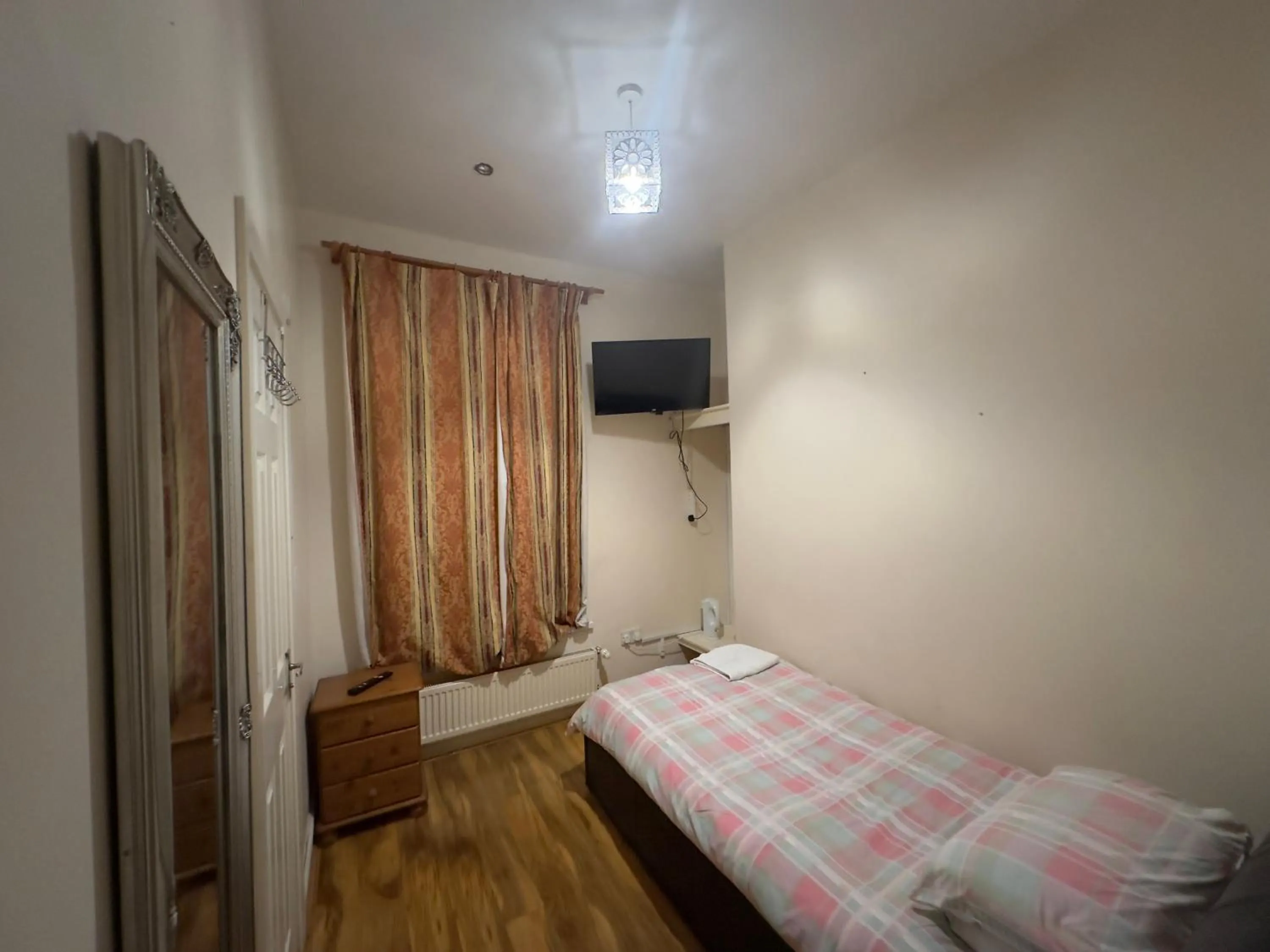 Bed in The Dharma Lodge