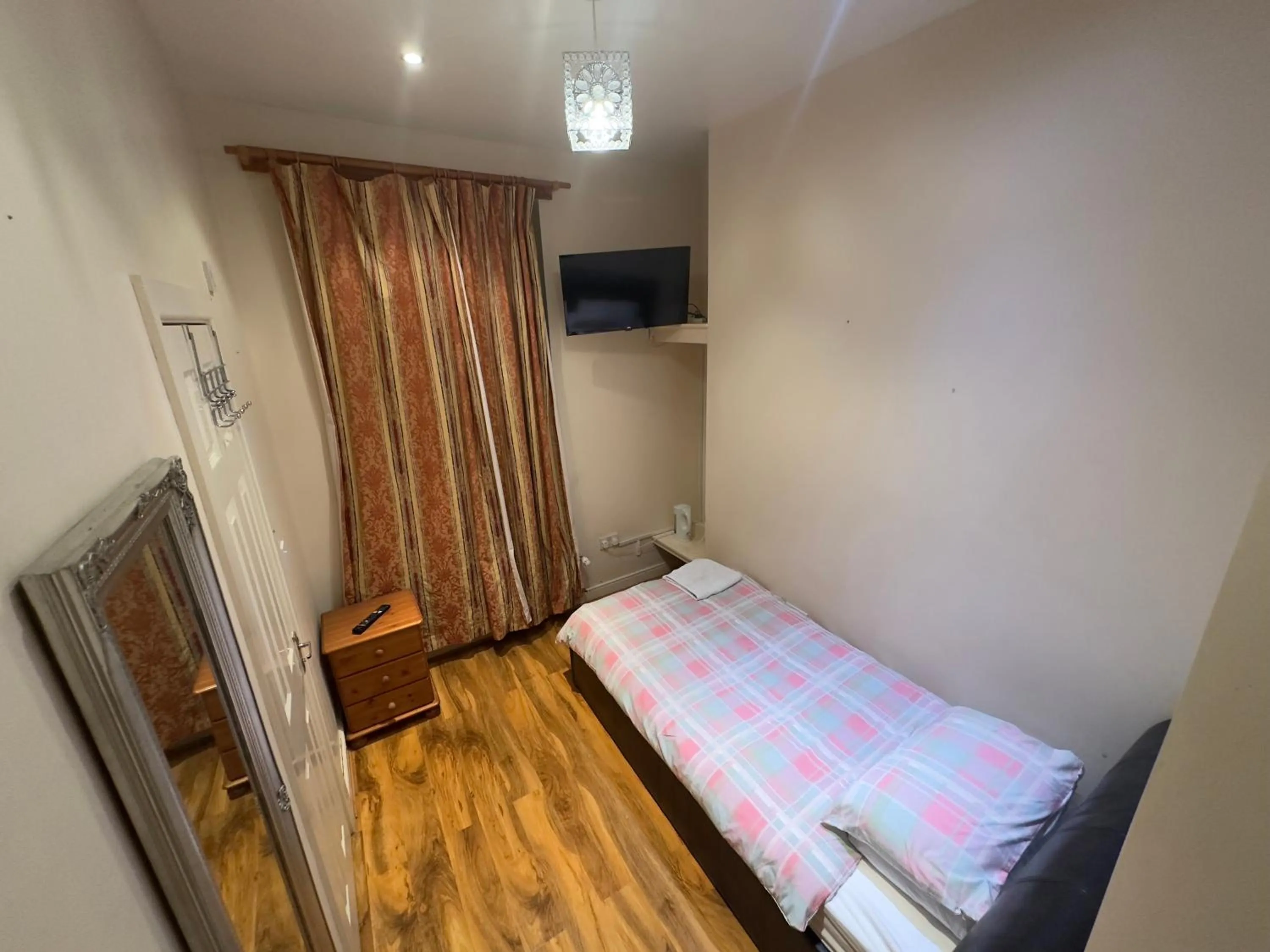 Bed in The Dharma Lodge