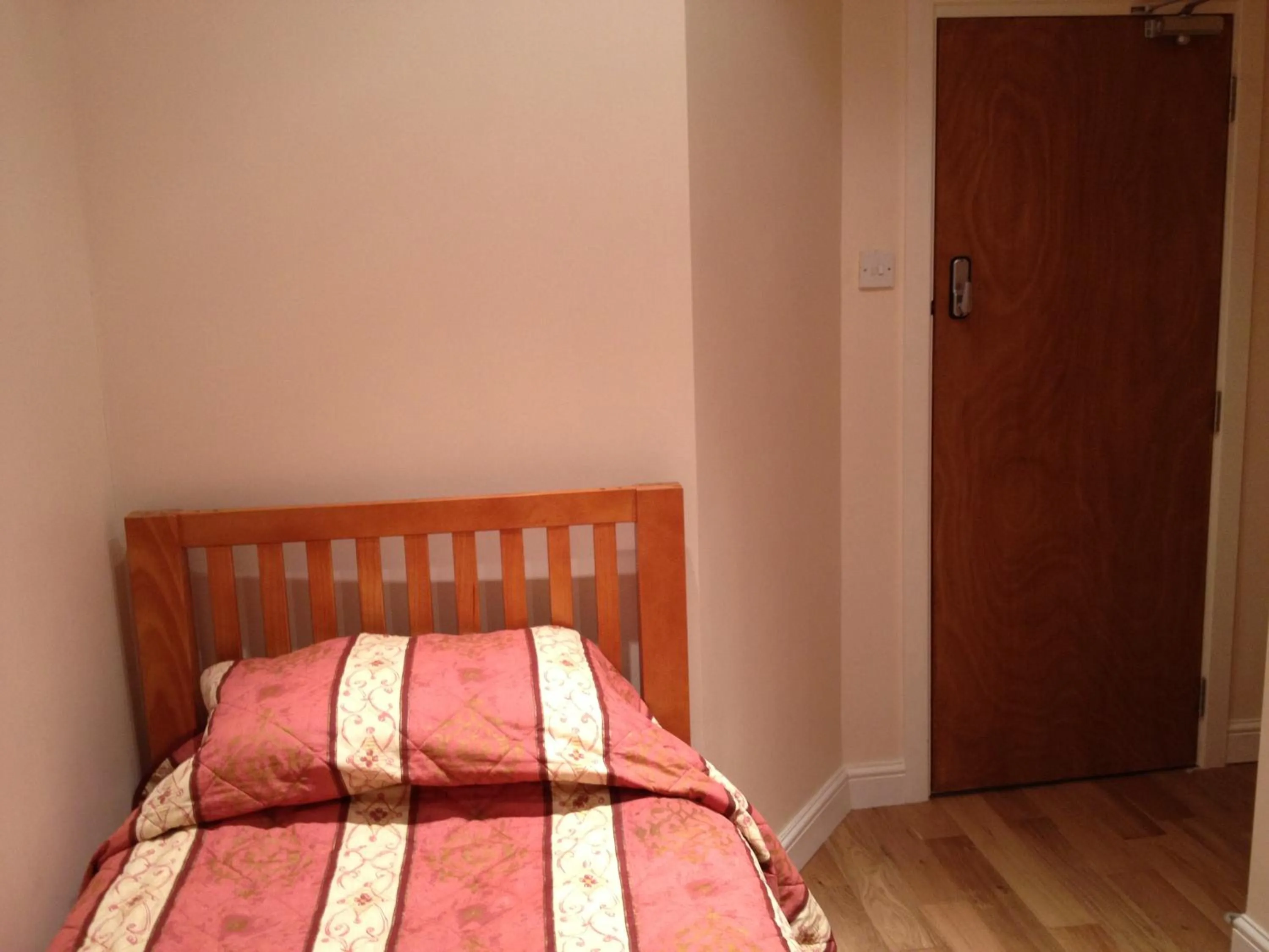 Bed in The Dharma Lodge