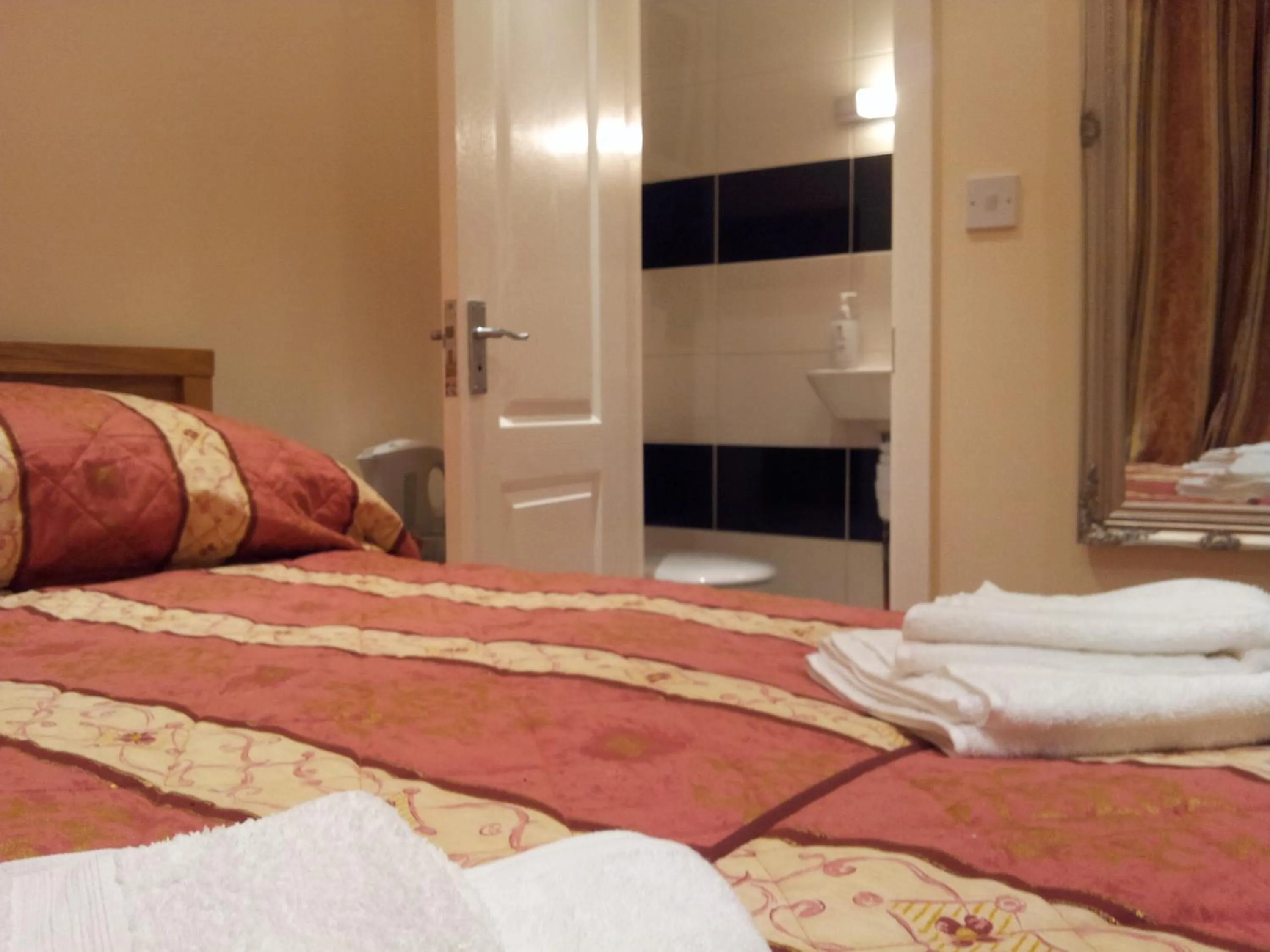 Bed in The Dharma Lodge